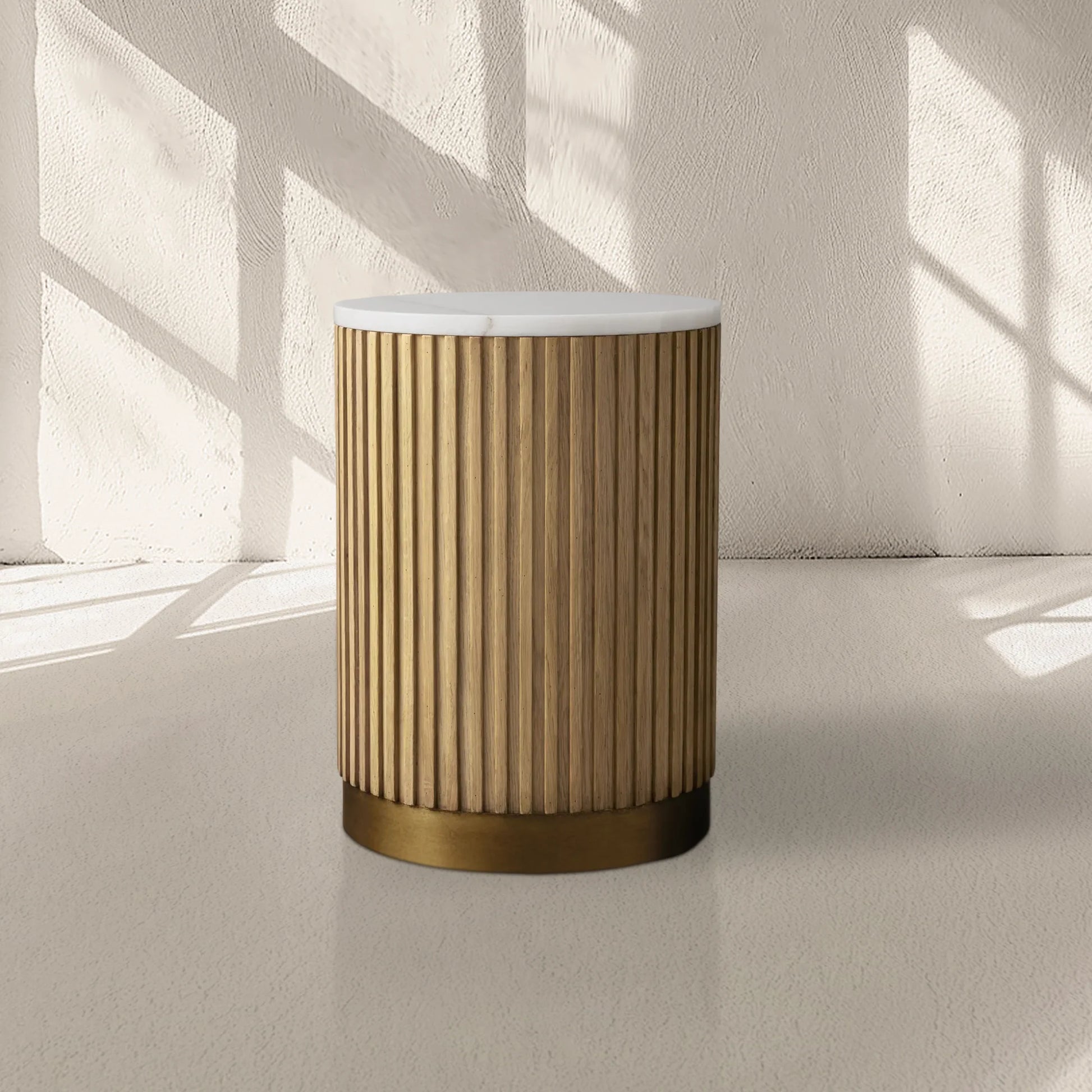 Finnley Pedestal