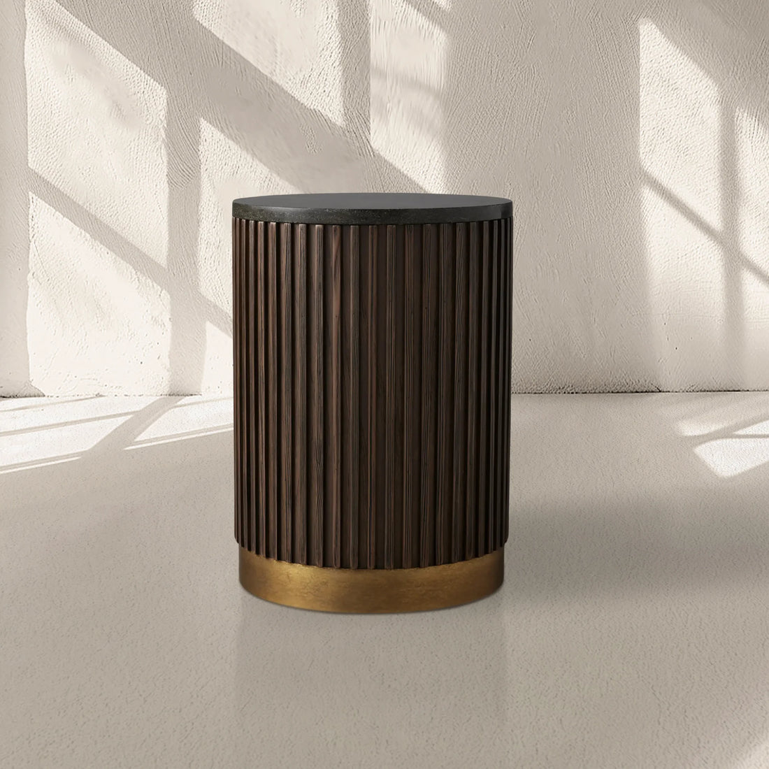 Finnley Pedestal