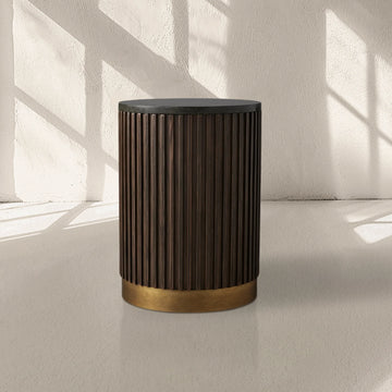 Finnley Pedestal