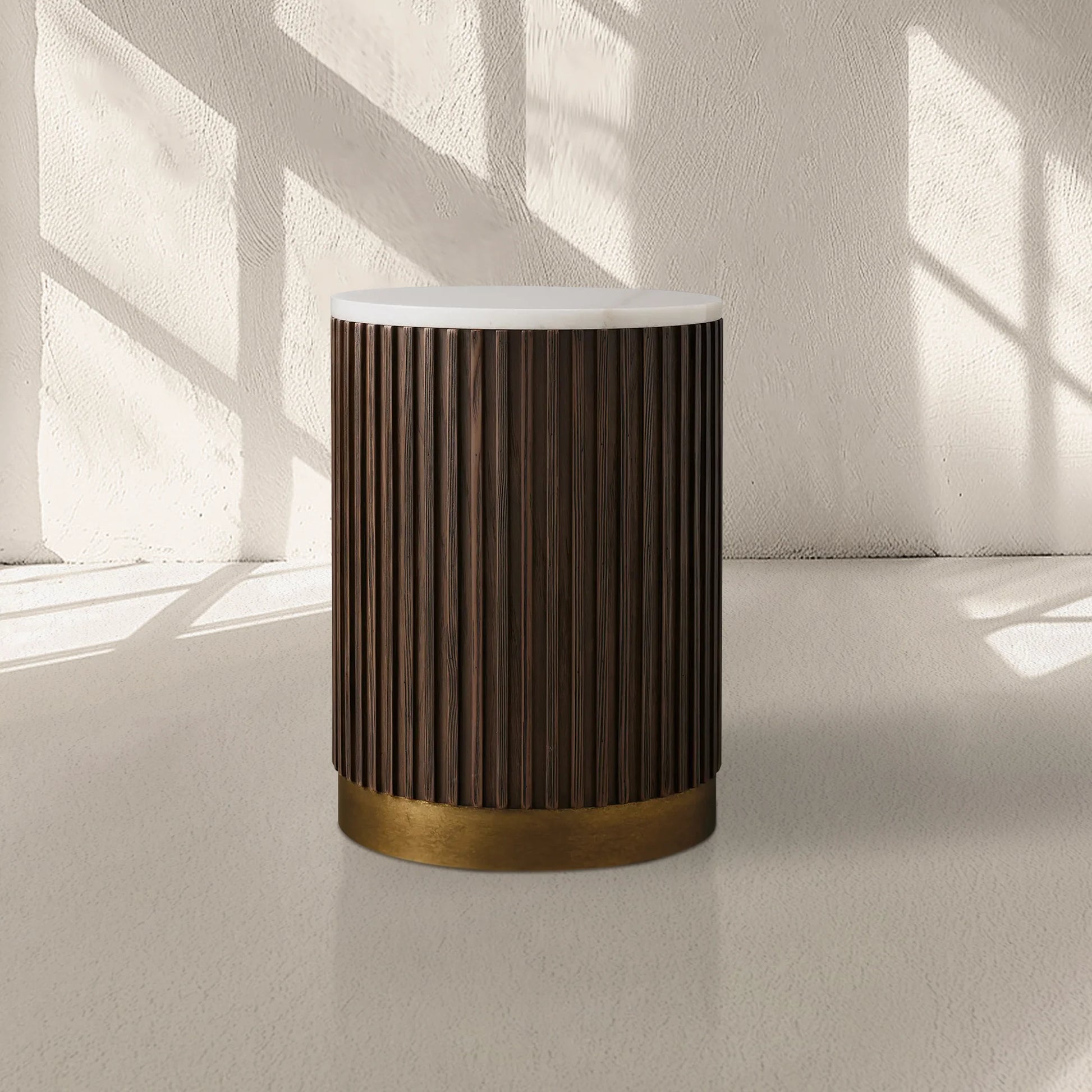 Finnley Pedestal