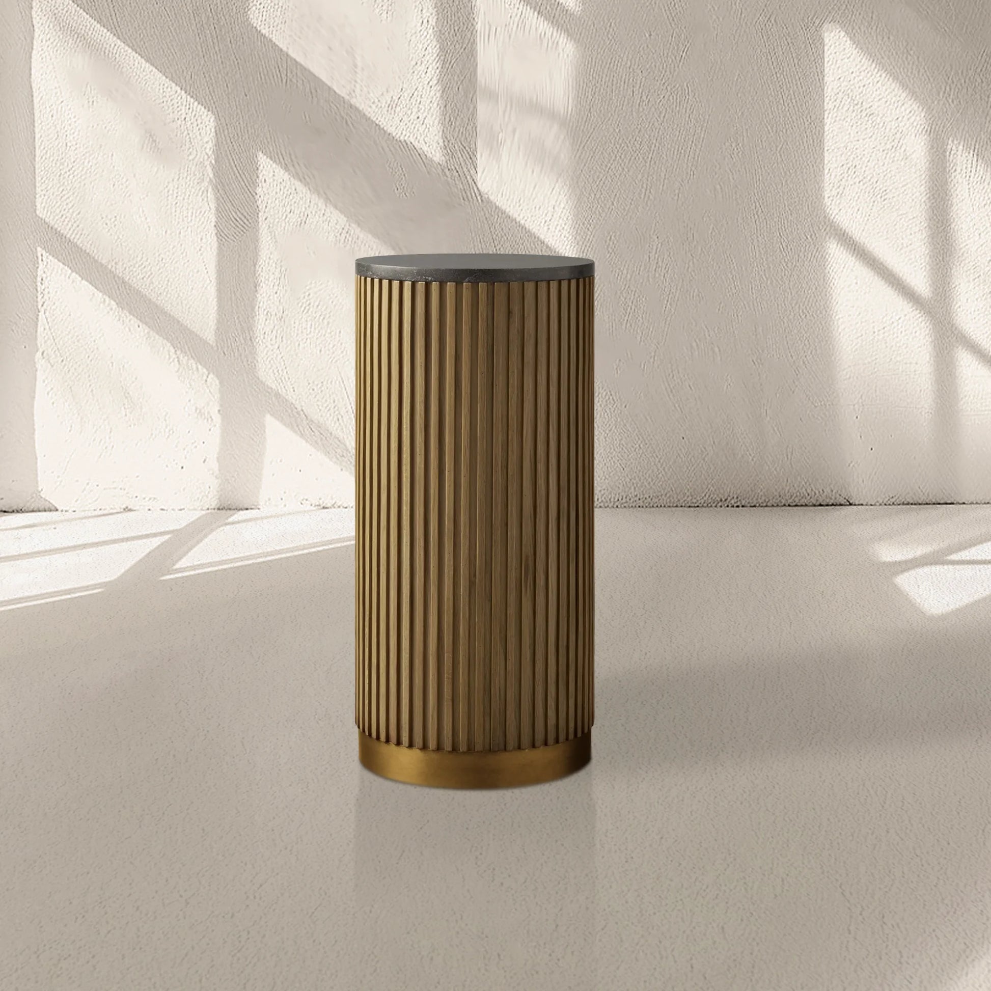 Finnley Pedestal