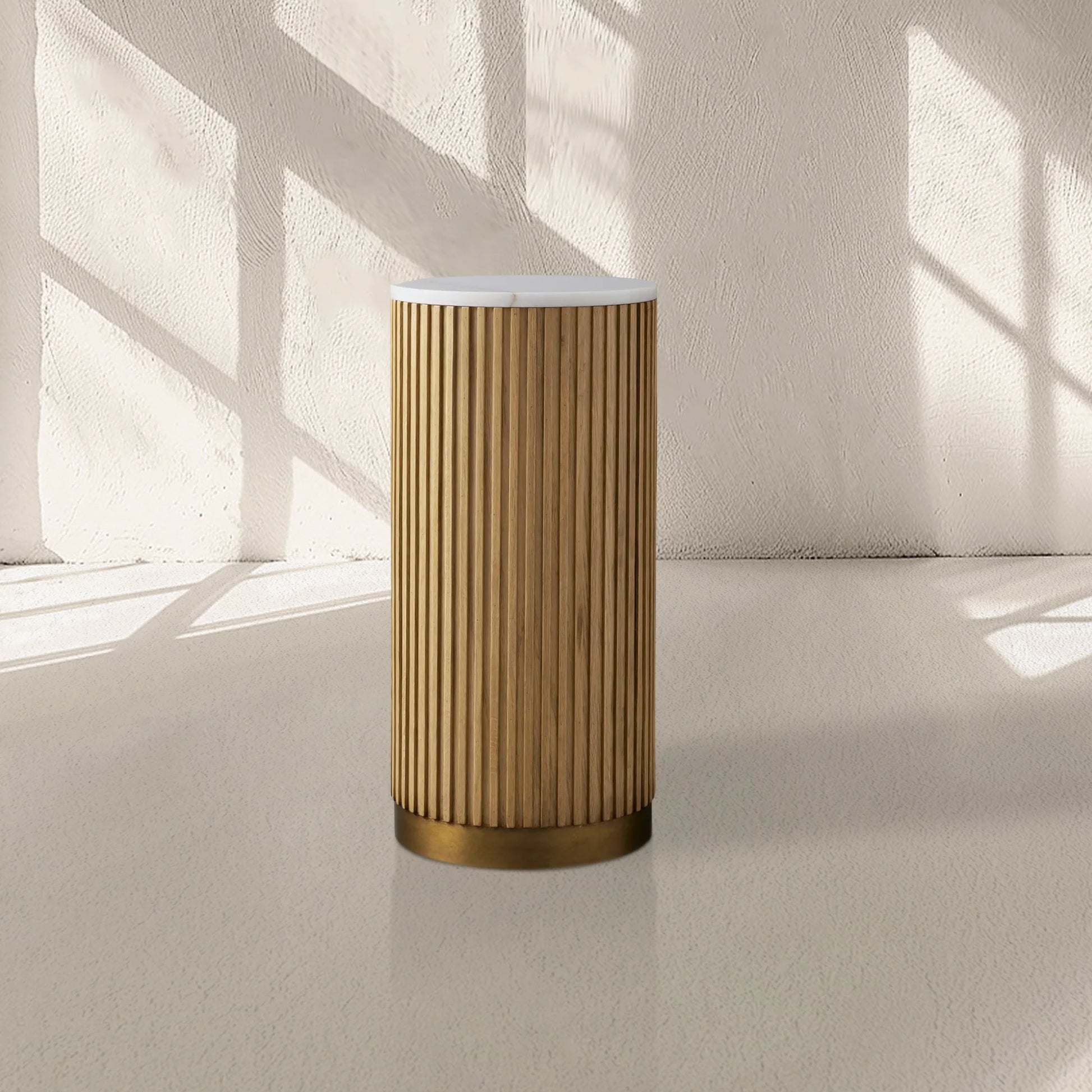 Finnley Pedestal