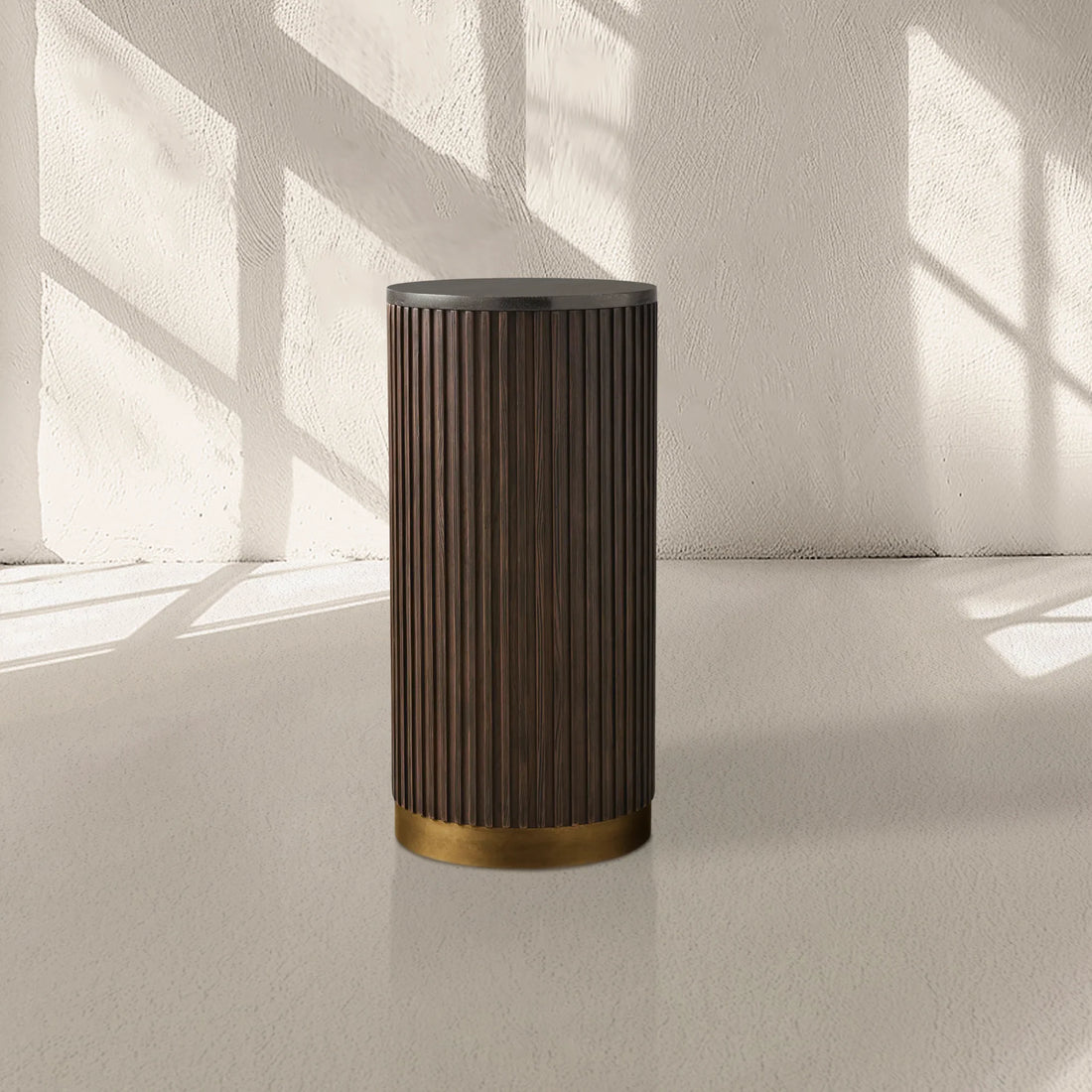 Finnley Pedestal