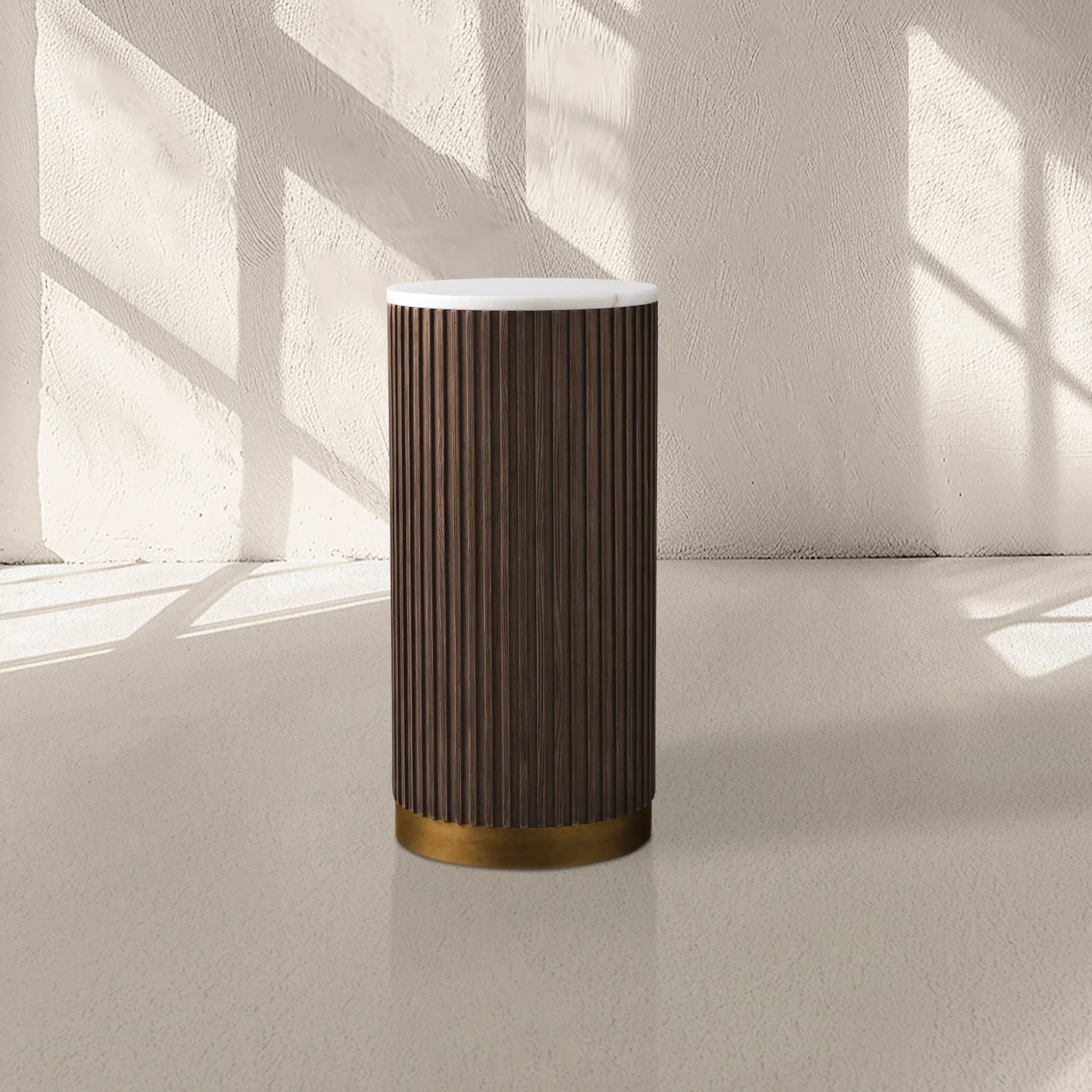 Finnley Pedestal