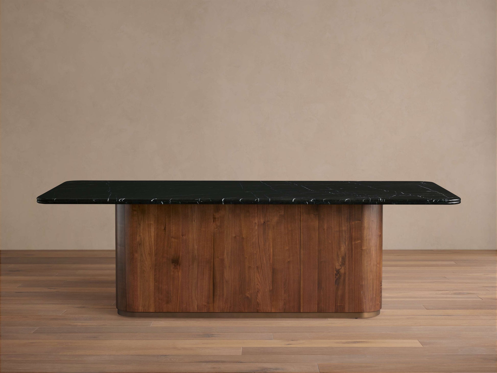 Caden Dining Table - King Lamps