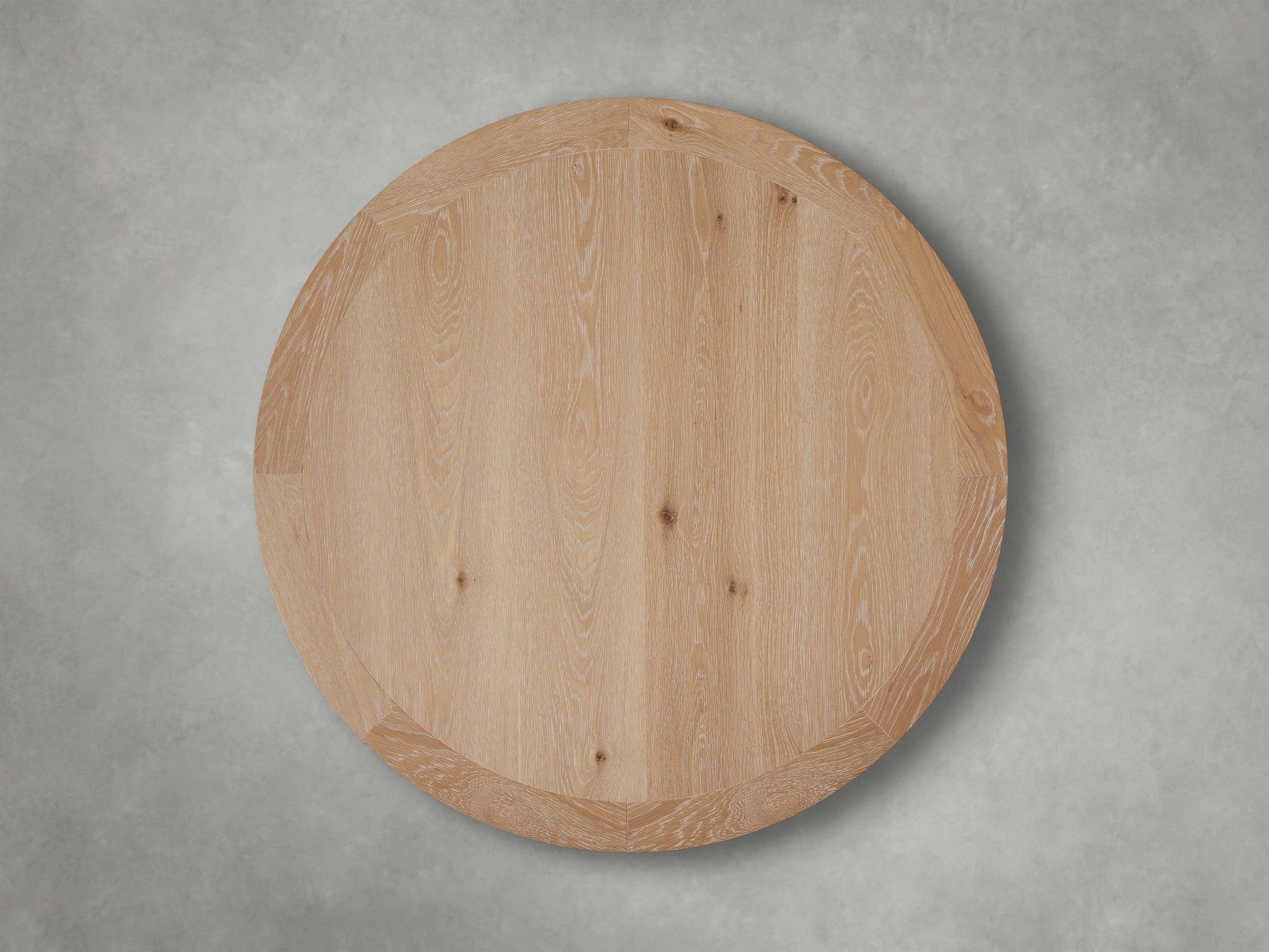 Leighton Round Dining Table - King Lamps