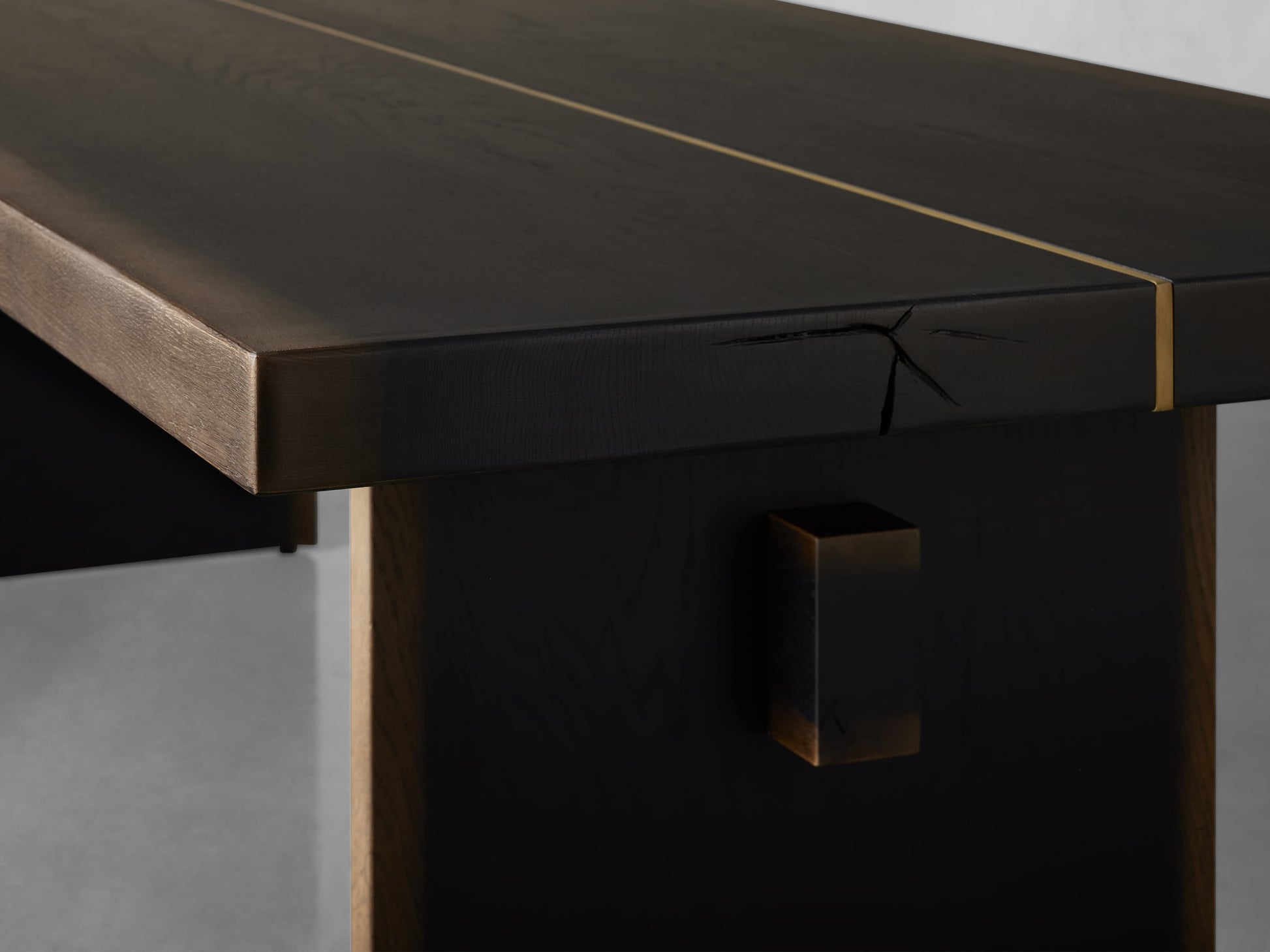 Mihaela Dining Table - King Lamps