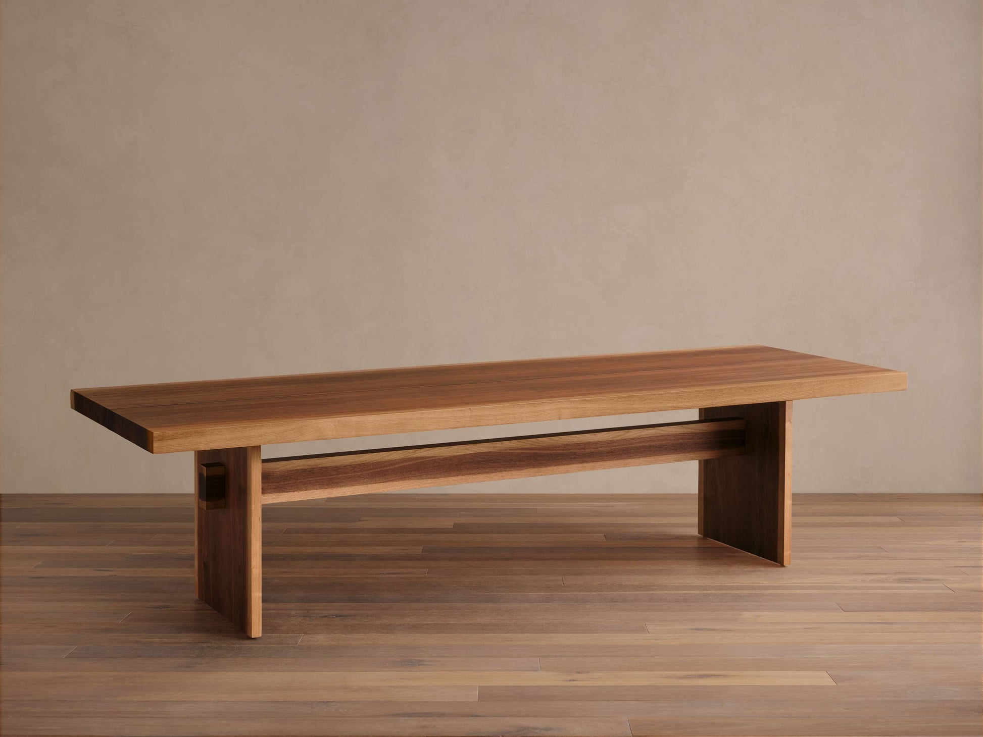 Mihaela Dining Table - King Lamps
