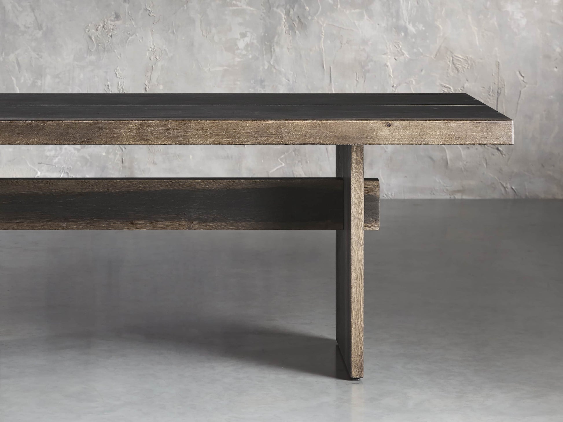 Mihaela Dining Table - King Lamps