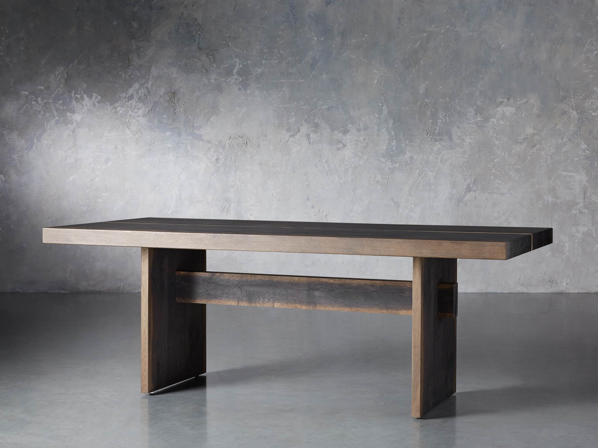 Mihaela Dining Table - King Lamps