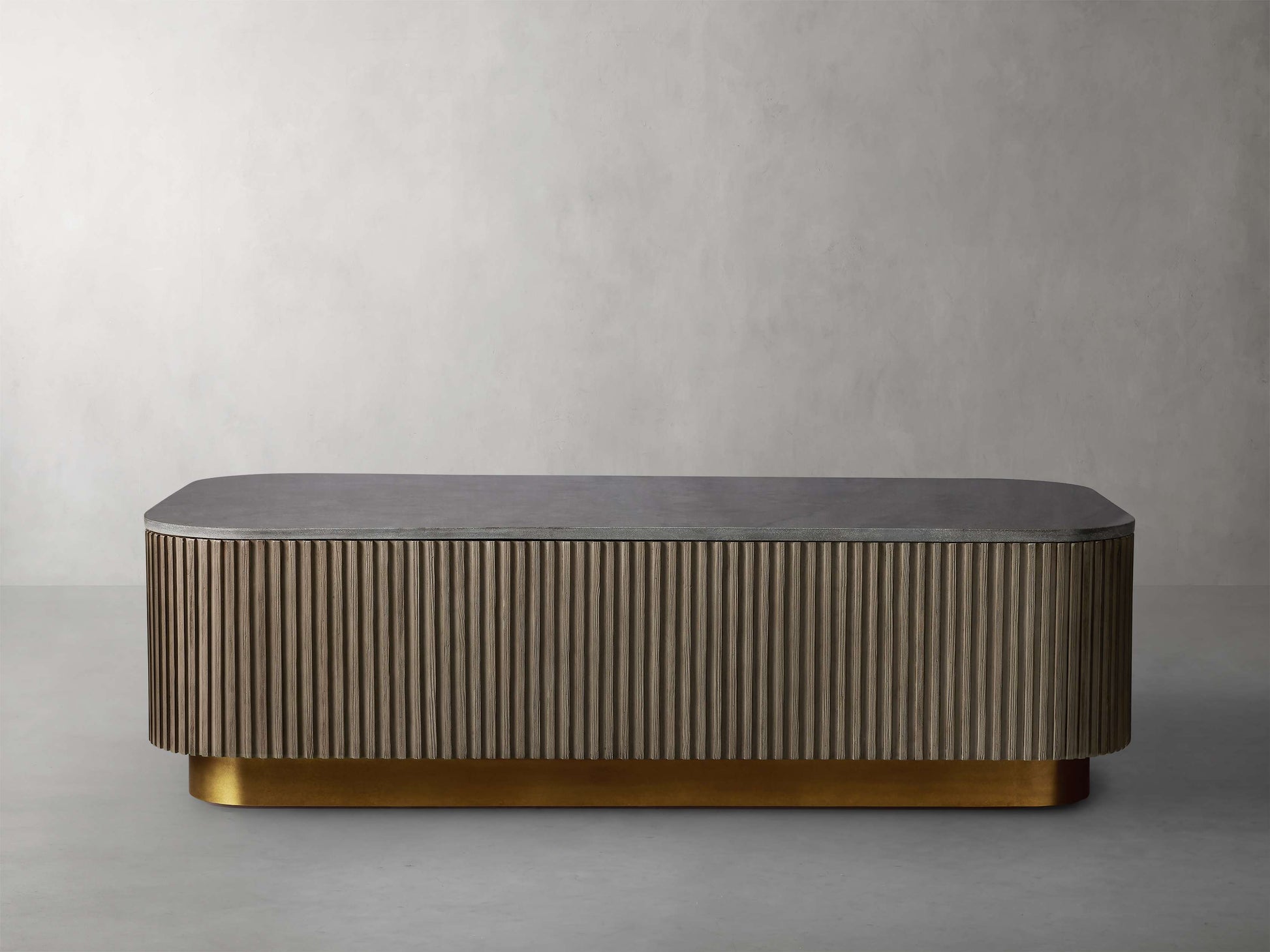 Finnley Coffee Table - King Lamps