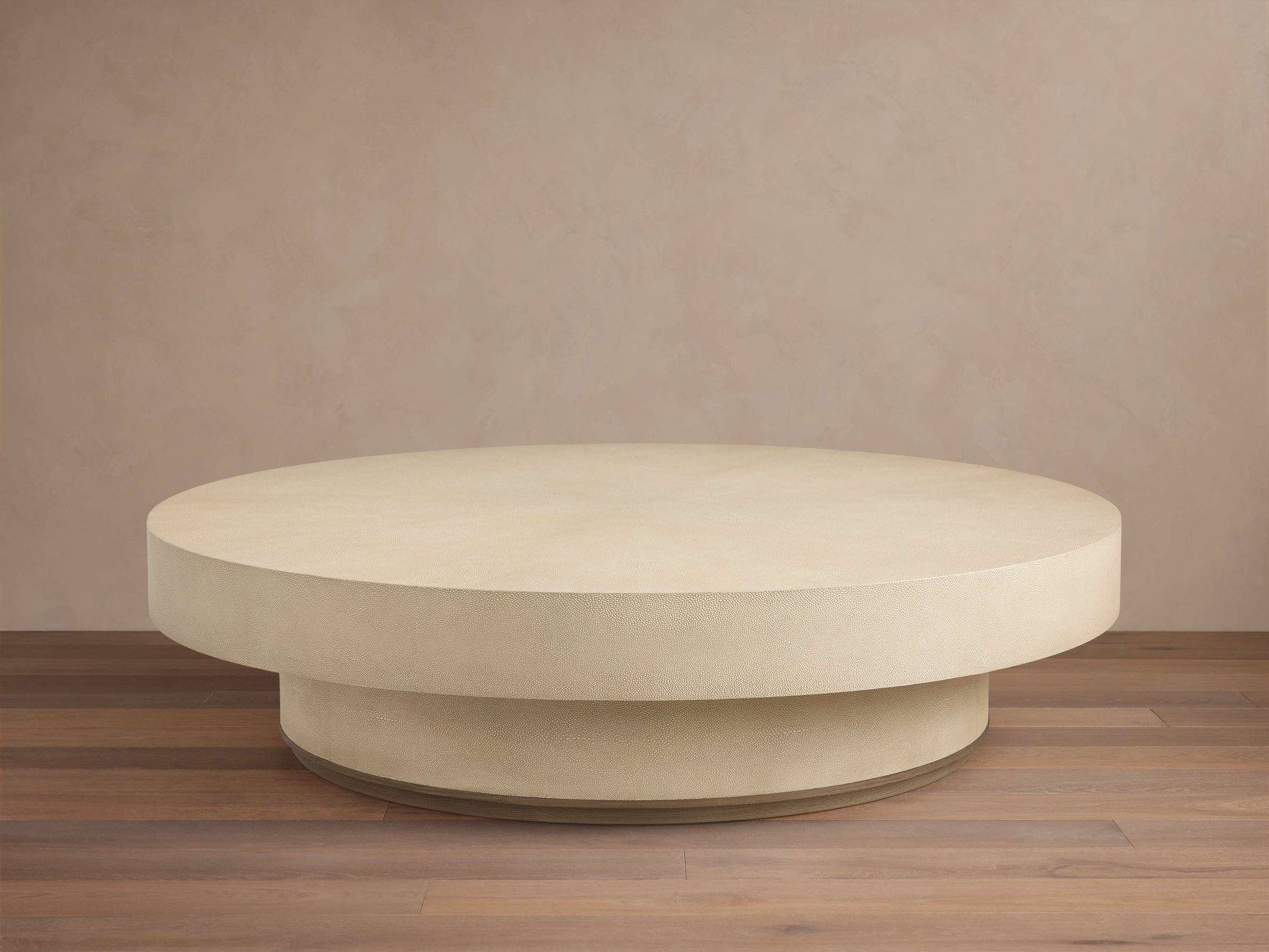 Harrow Round Coffee Table - King Lamps