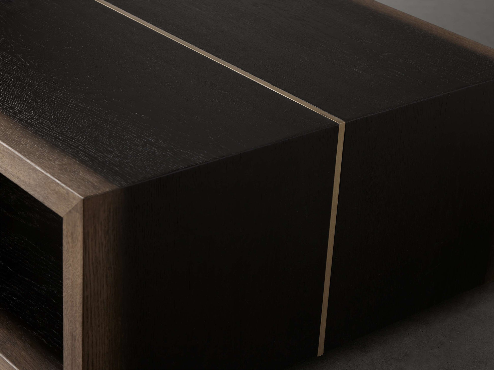 Mihaela Coffee Table - King Lamps