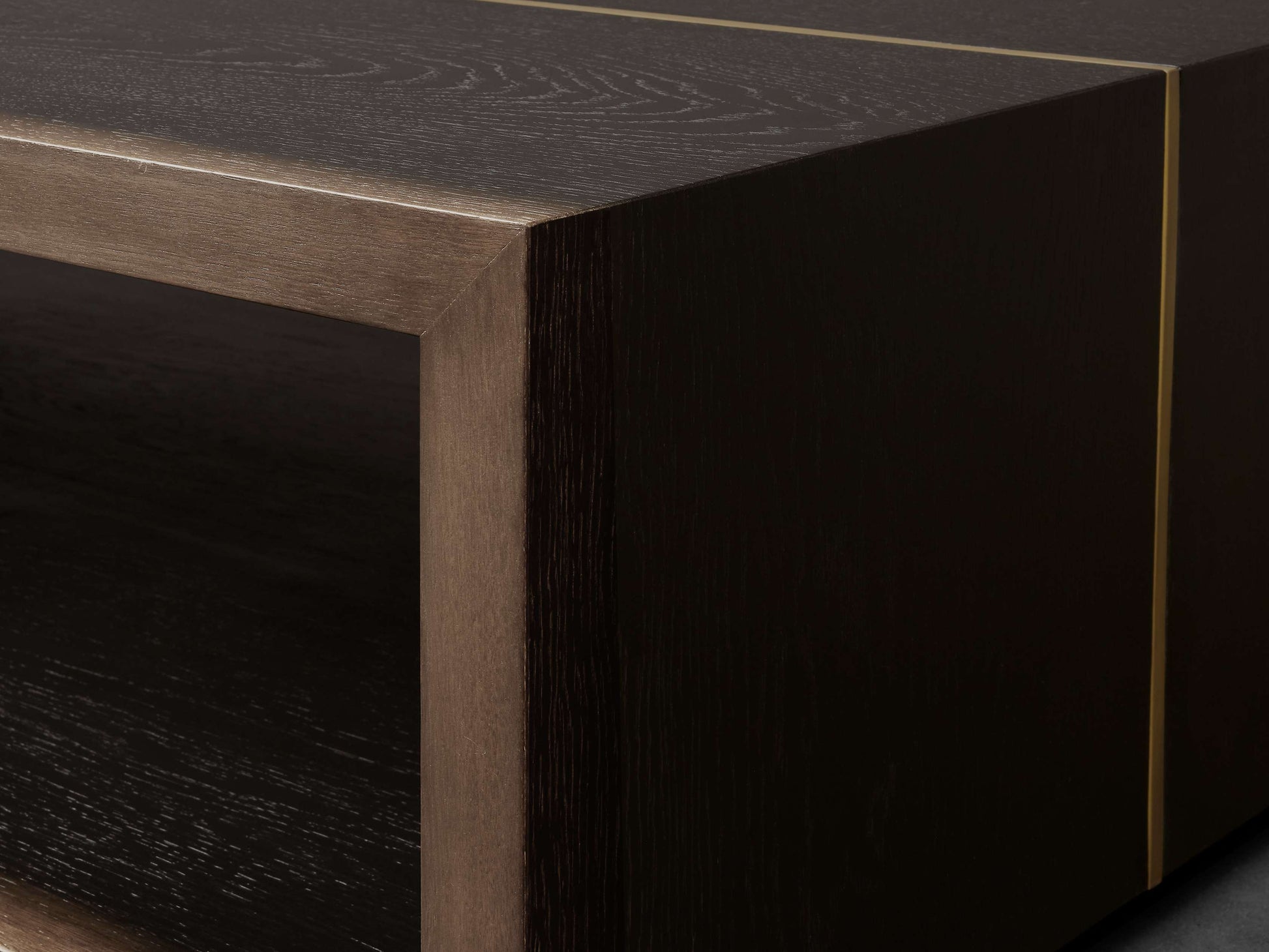 Mihaela Coffee Table - King Lamps