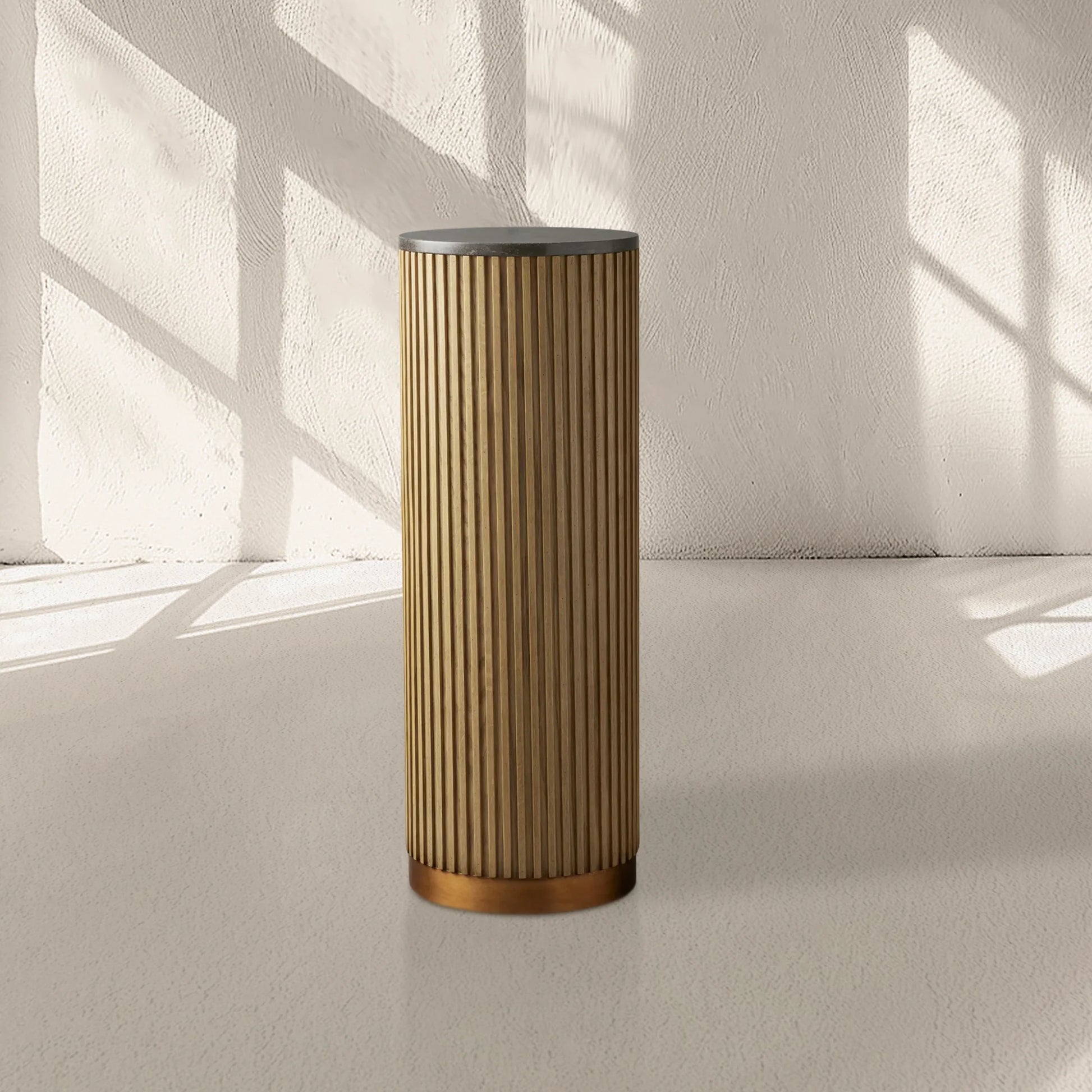 Finnley Pedestal