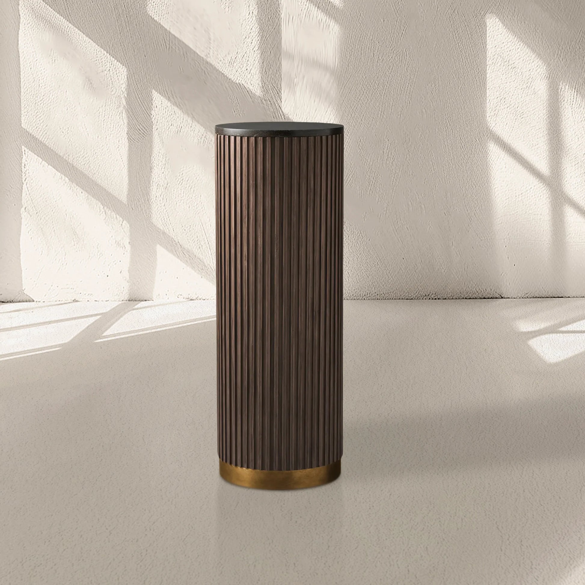 Finnley Pedestal