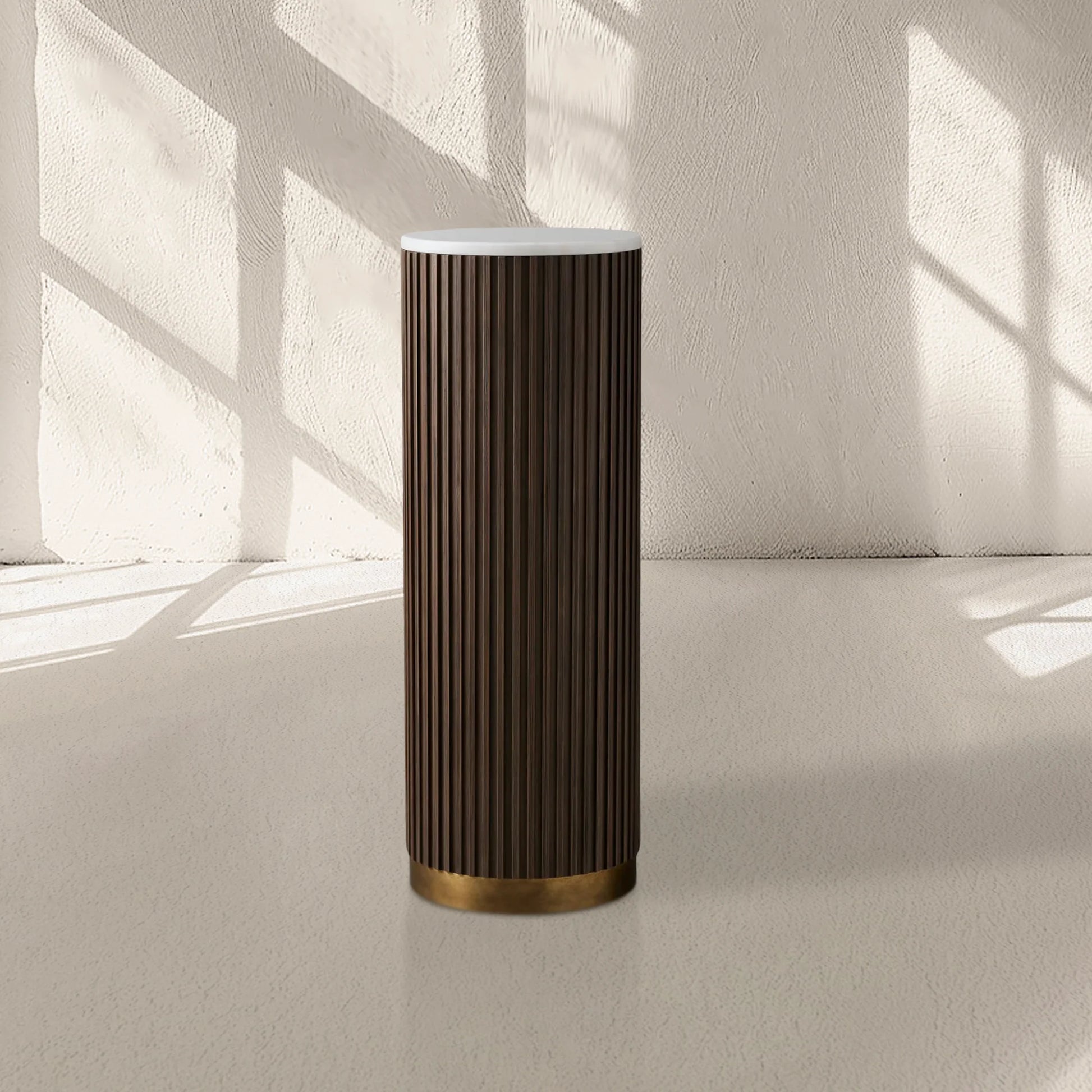Finnley Pedestal