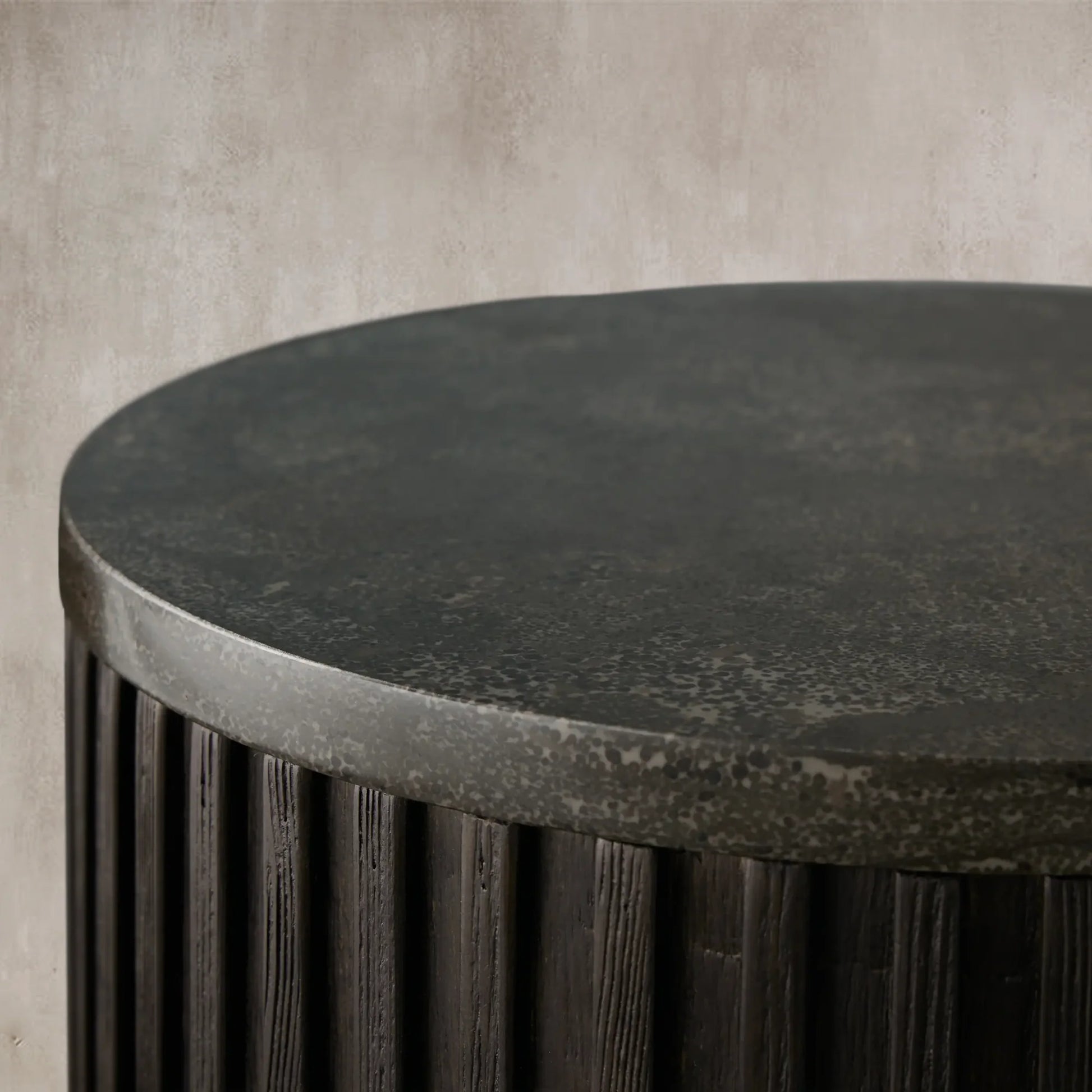 Finnley Pedestal