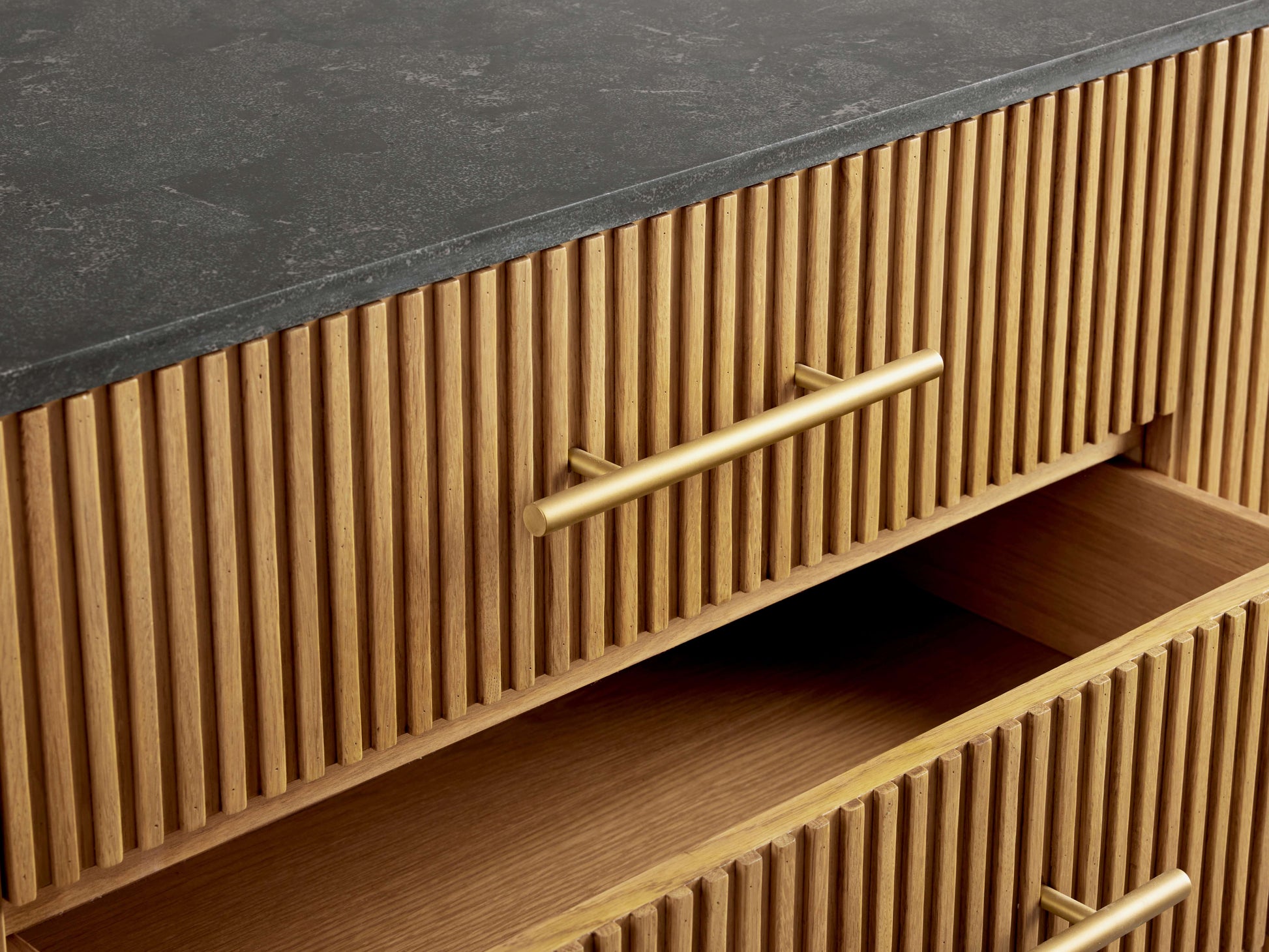 Finnley 100" Sideboard - King Lamps