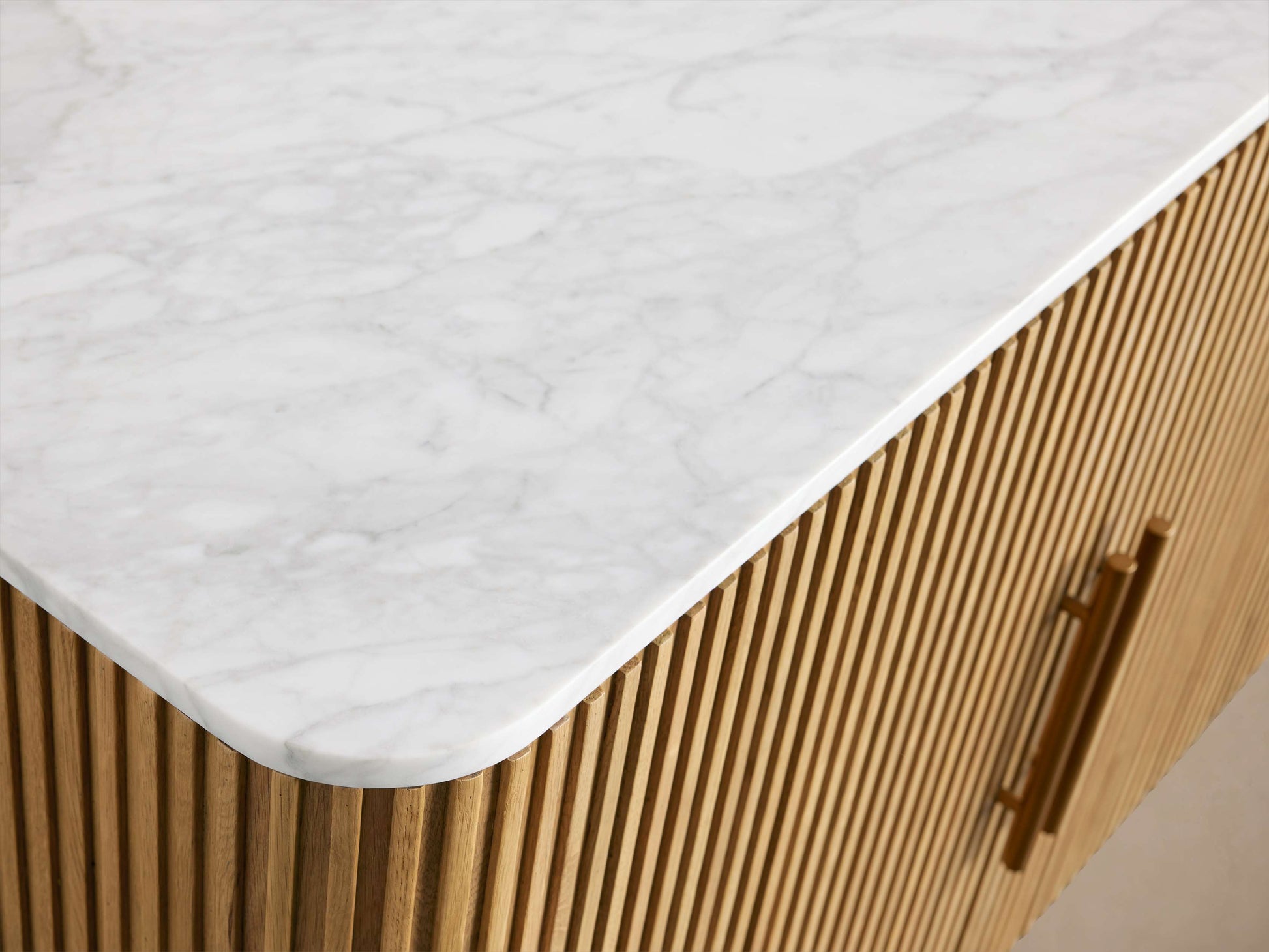 Finnley Plinth Sideboard - King Lamps
