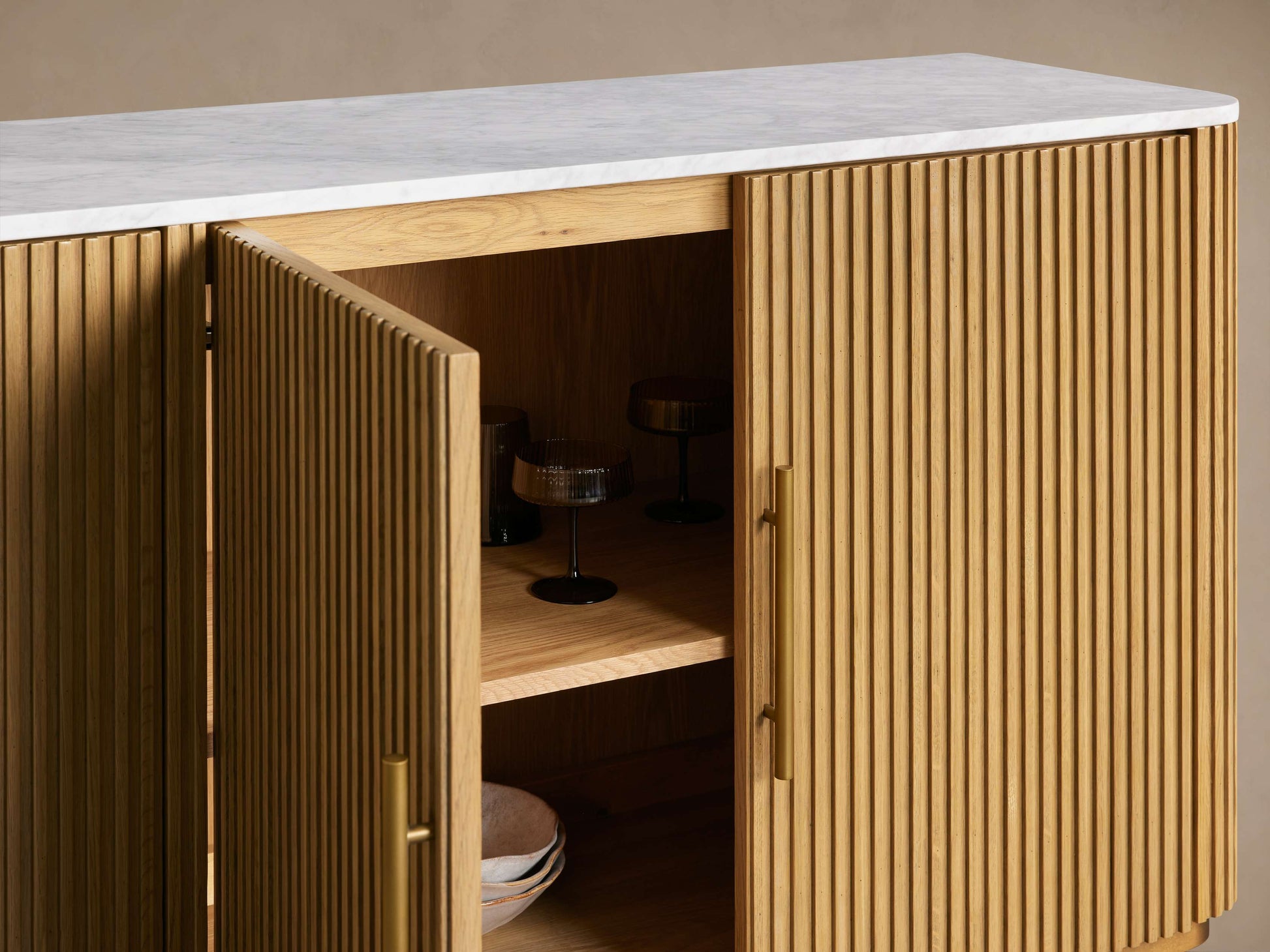 Finnley Plinth Sideboard - King Lamps