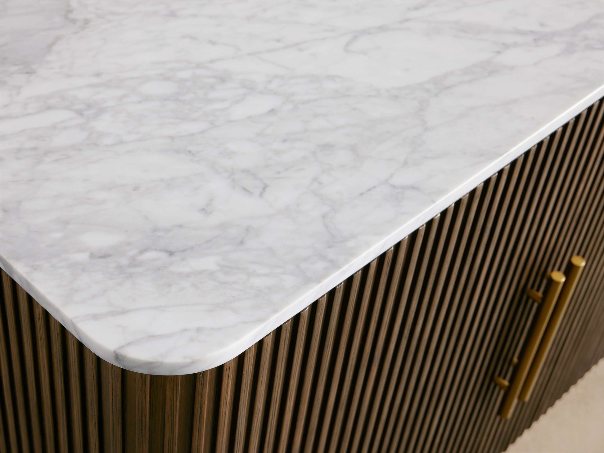 Finnley Plinth Sideboard - King Lamps