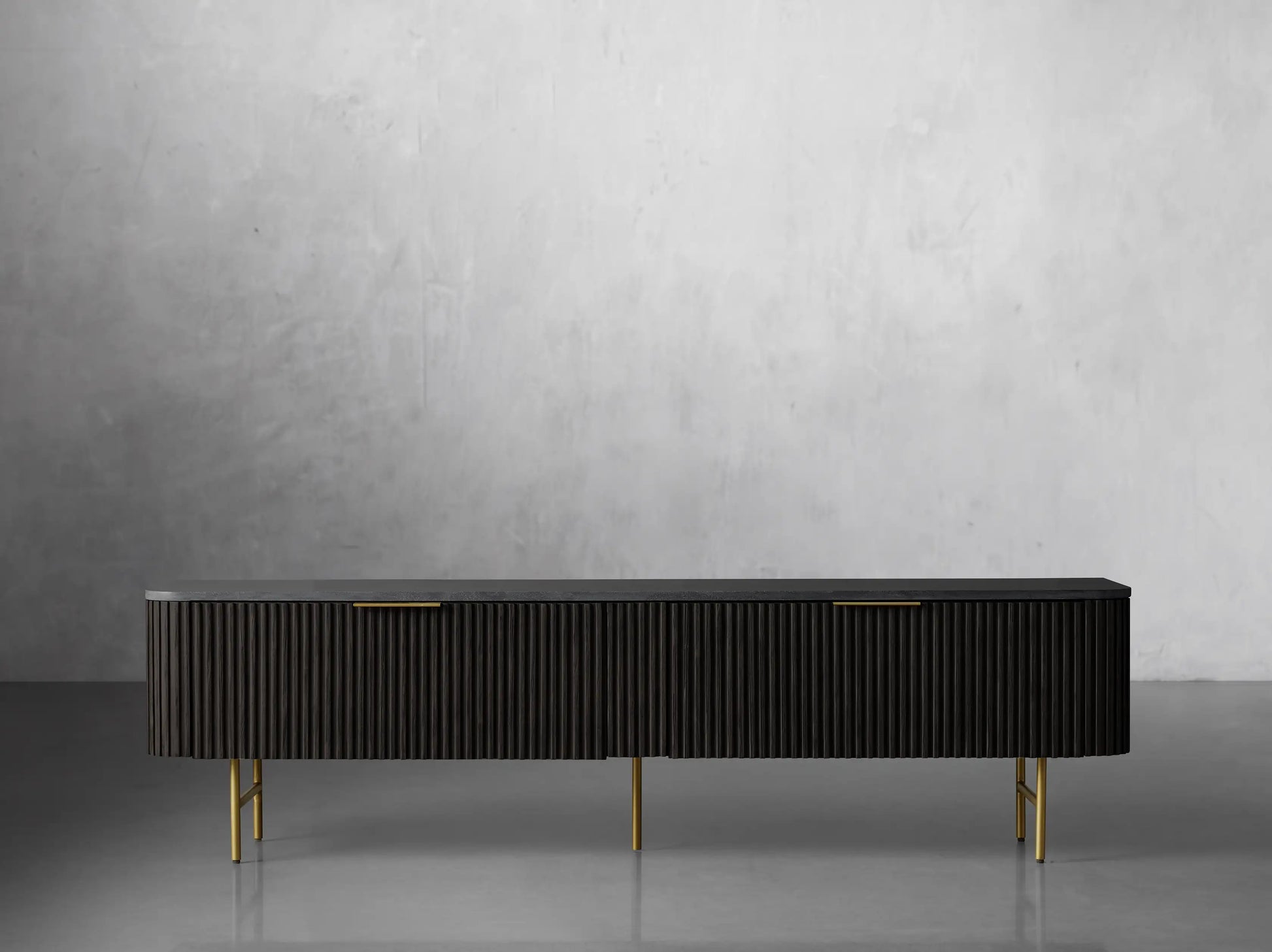 Finnley Low Media Console - King Lamps