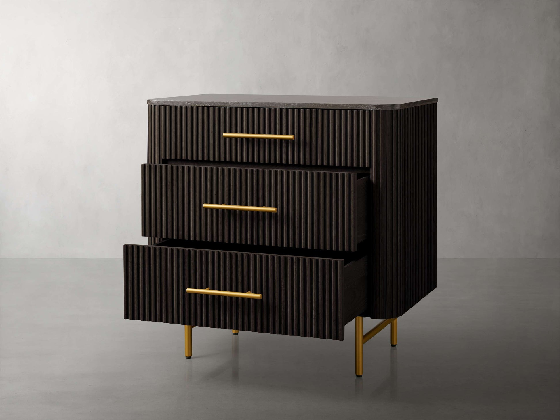 Finnley Three-Drawer Chest - King Lamps