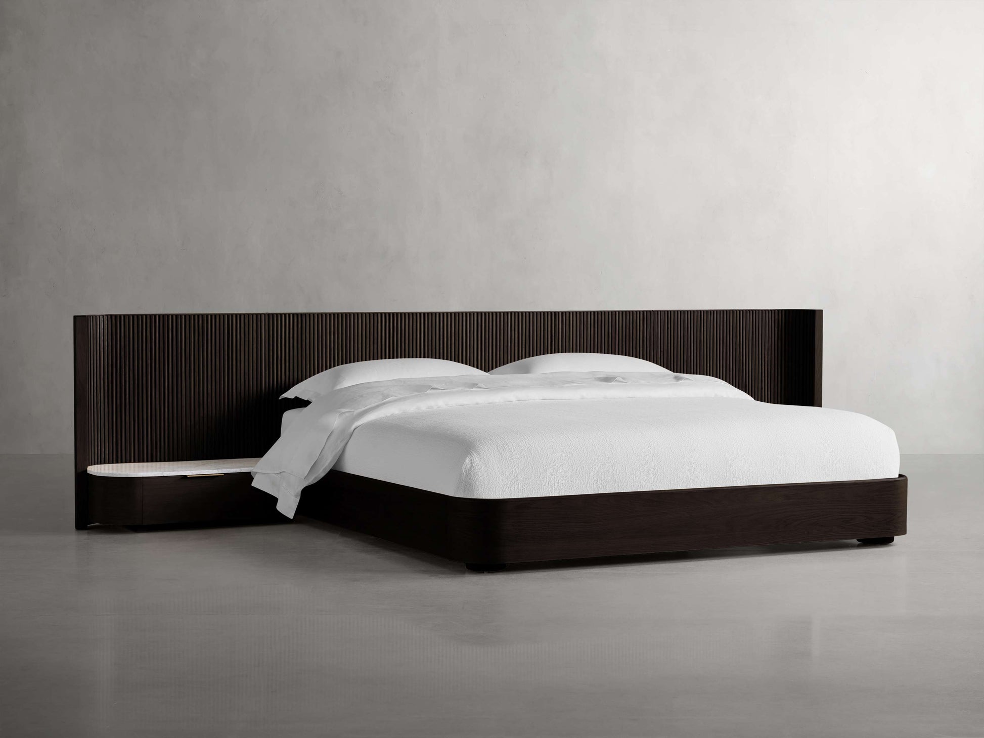 Finnley Extended Headboard Bed - King Lamps