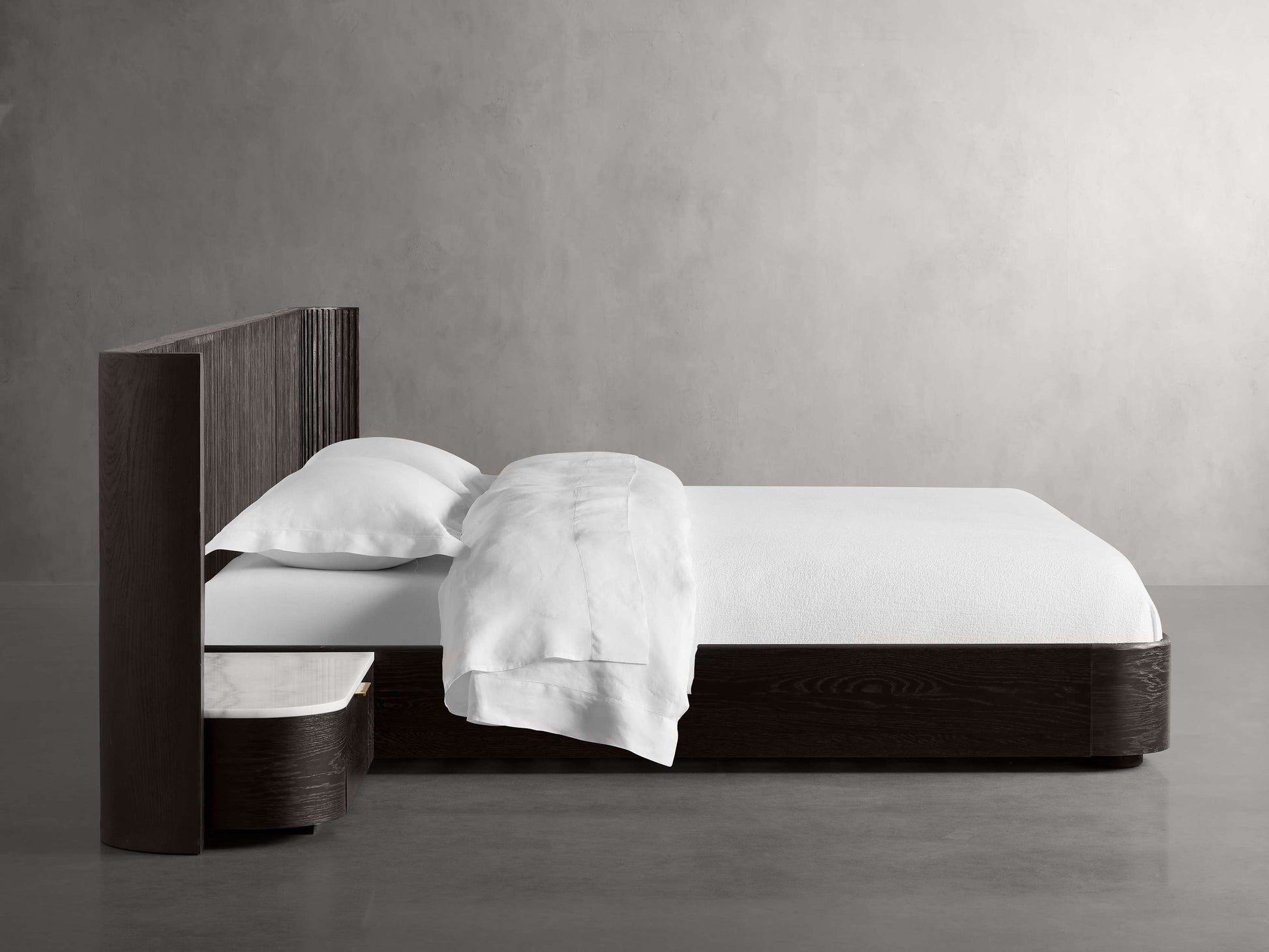 Finnley Extended Headboard Bed - King Lamps