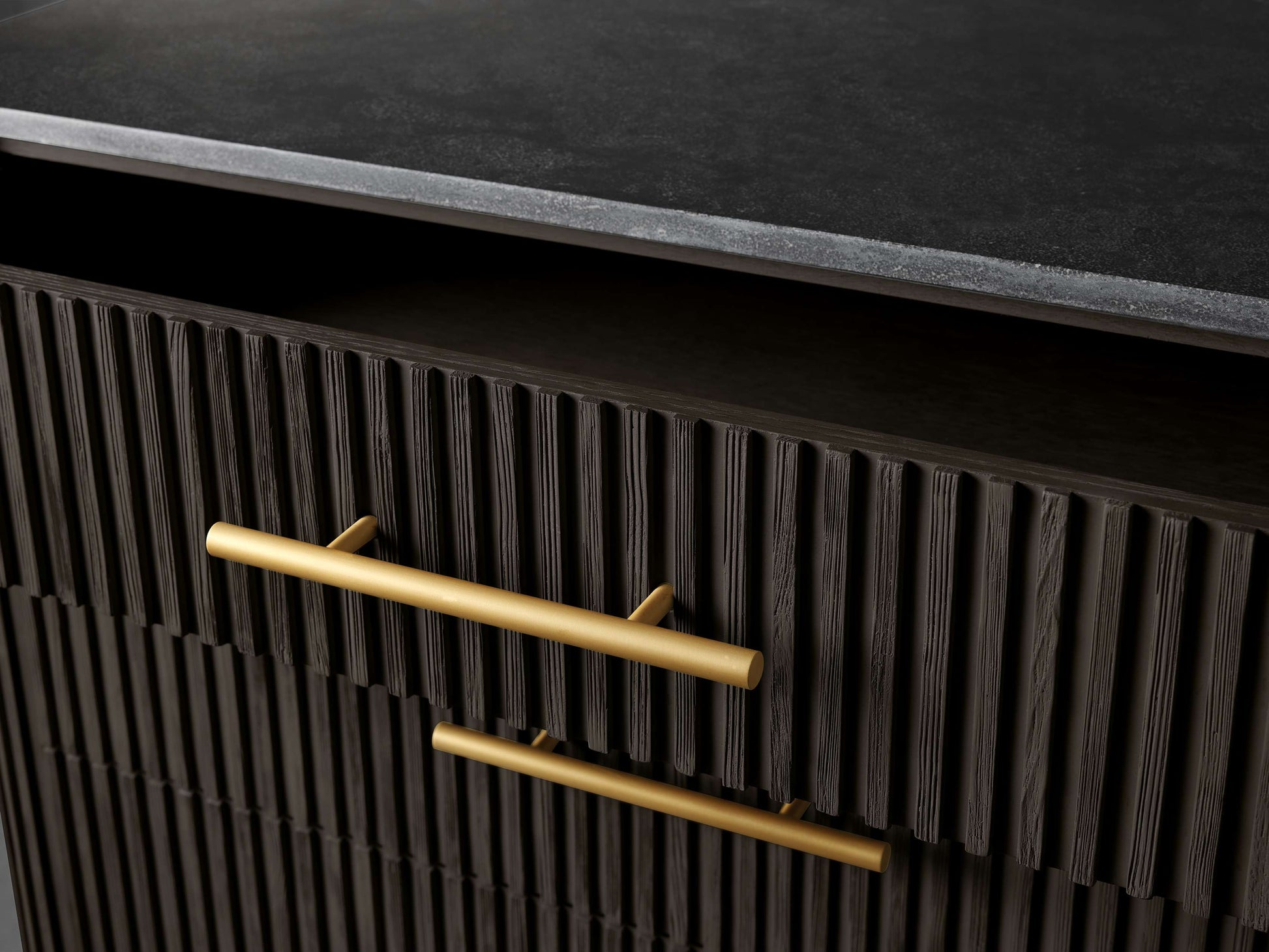 Finnley Five-Drawer Dresser - King Lamps