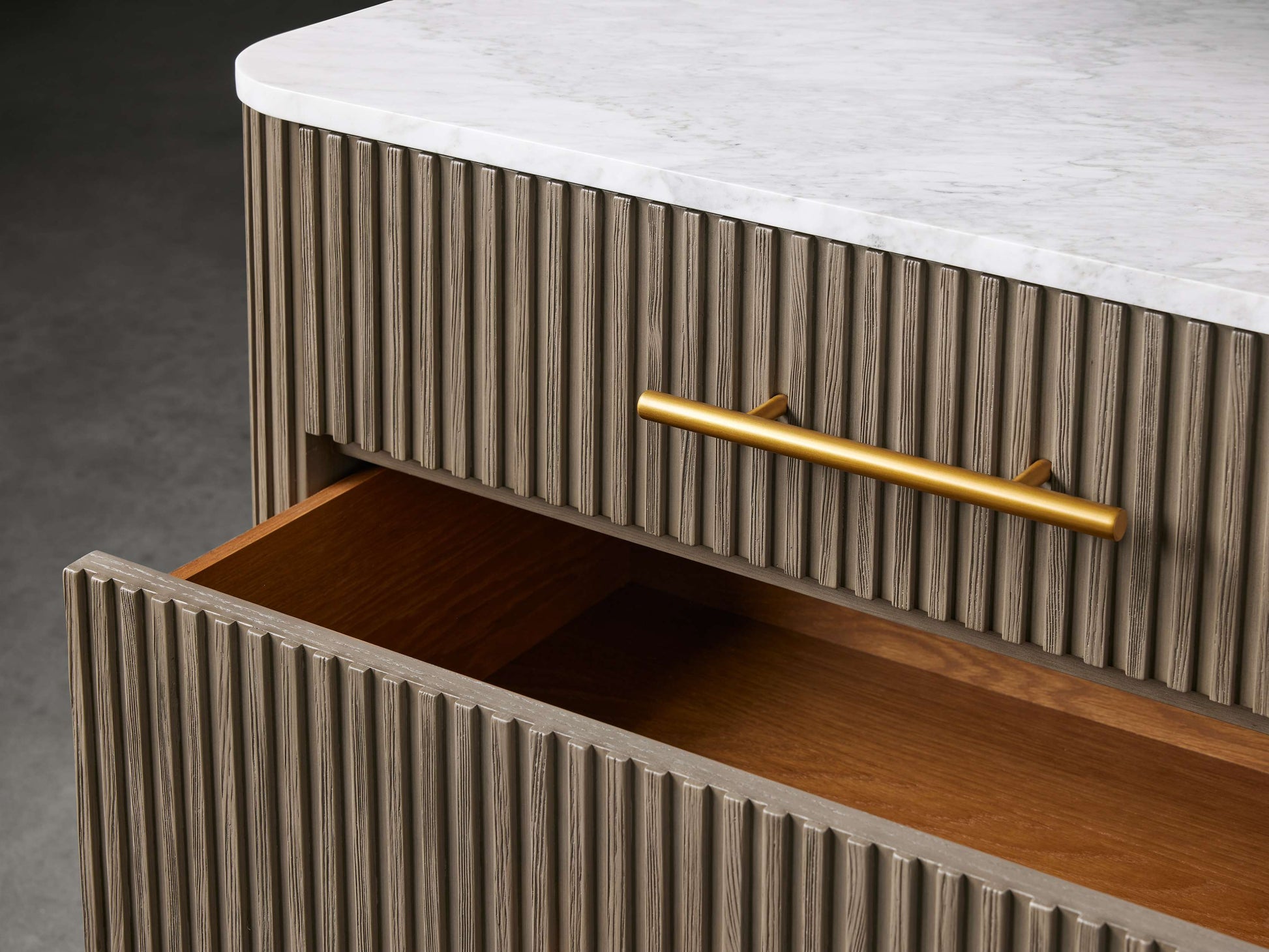 Finnley Three-Drawer Chest - King Lamps