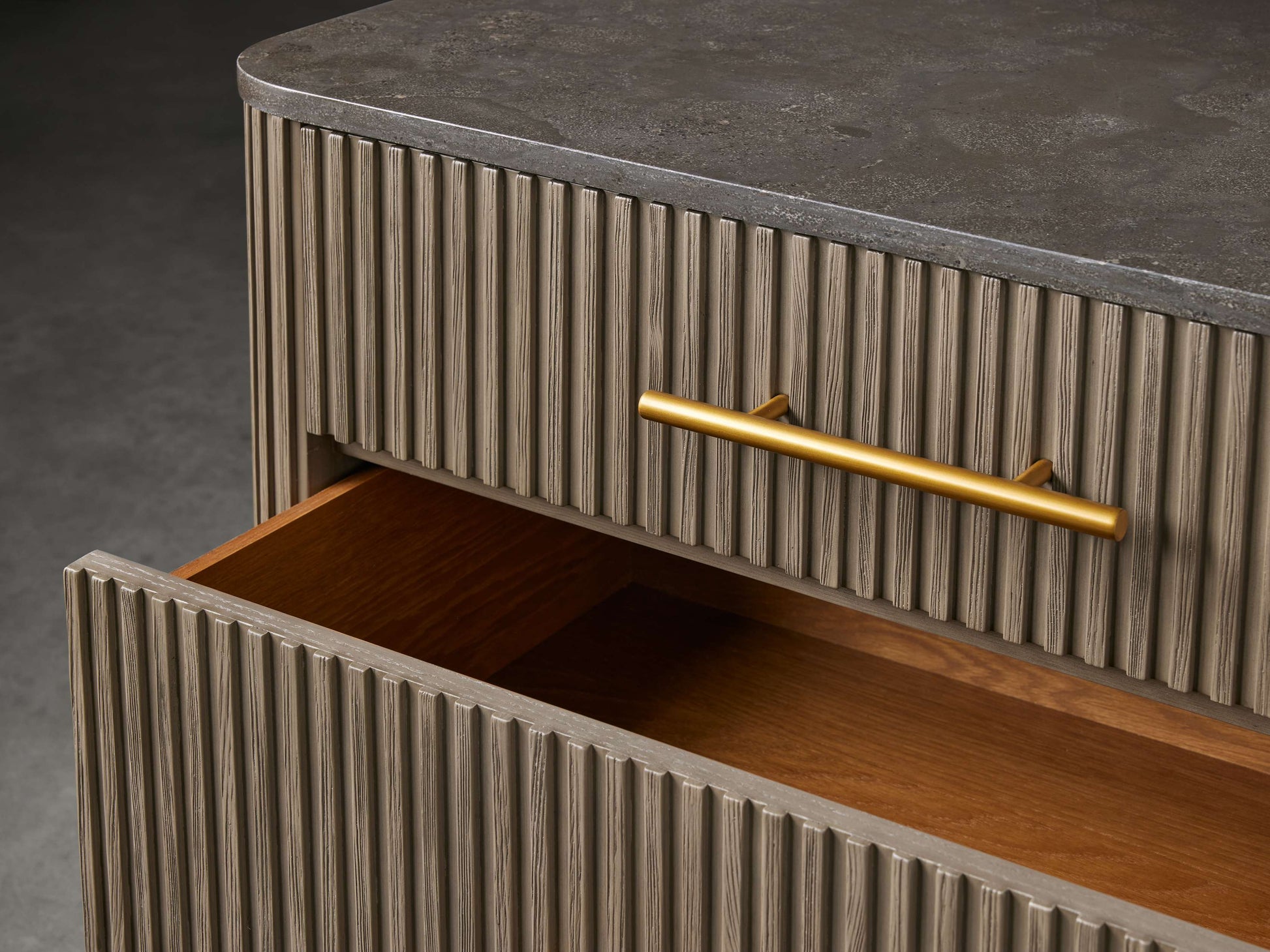 Finnley Three-Drawer Chest - King Lamps