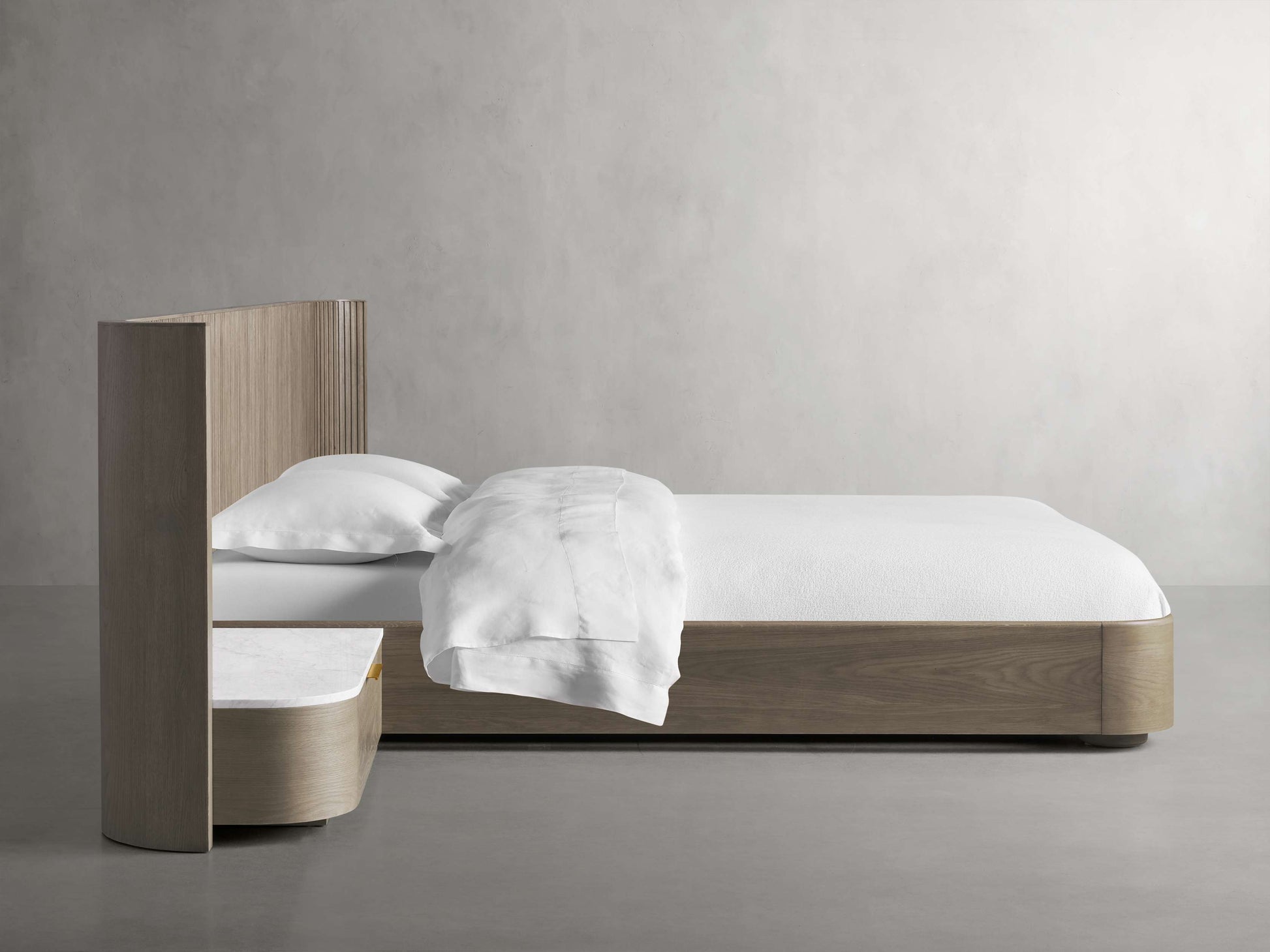 Finnley Extended Headboard Bed - King Lamps