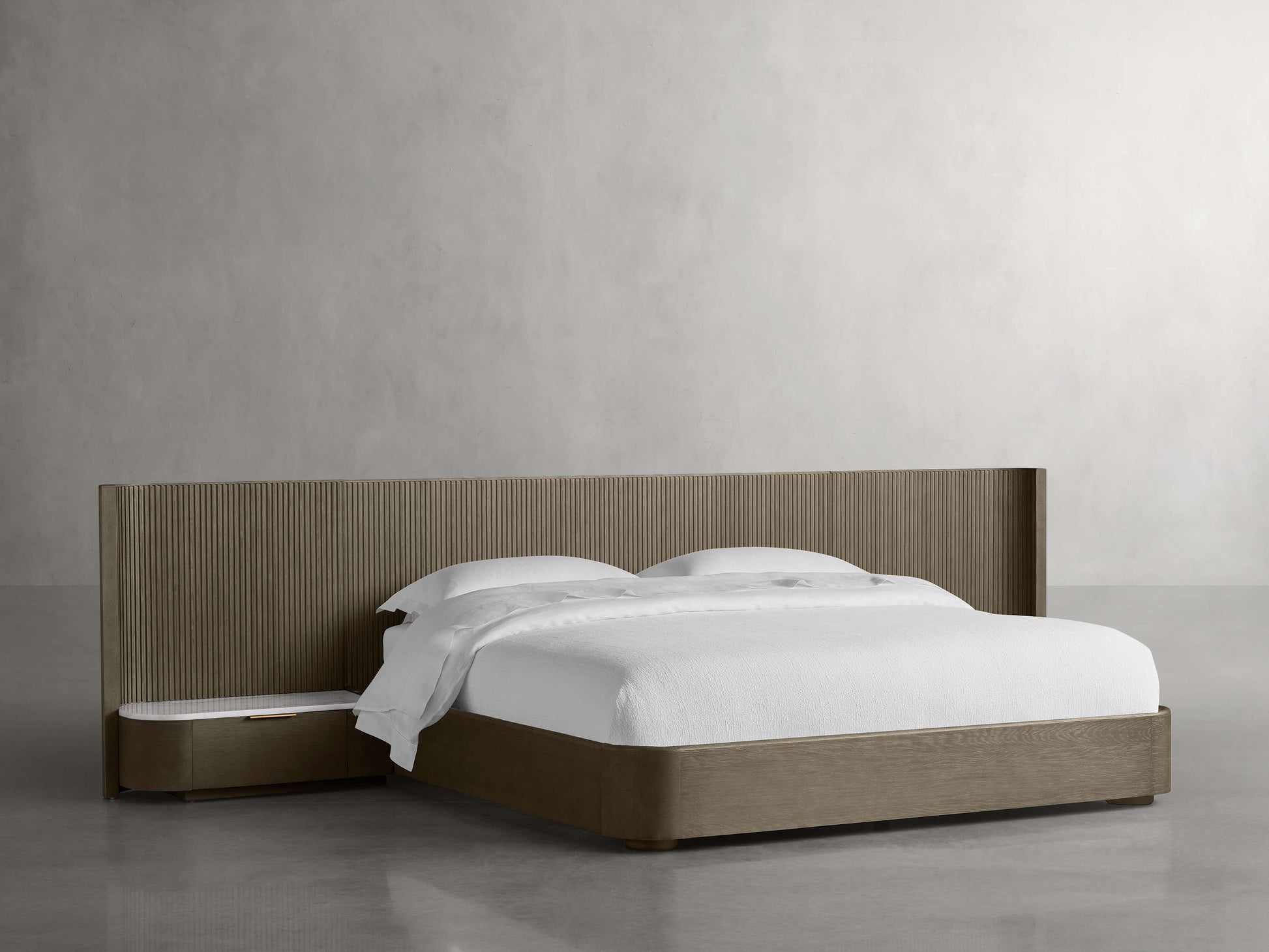 Finnley Extended Headboard Bed - King Lamps