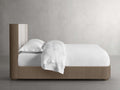 Finnley Bed - King Lamps
