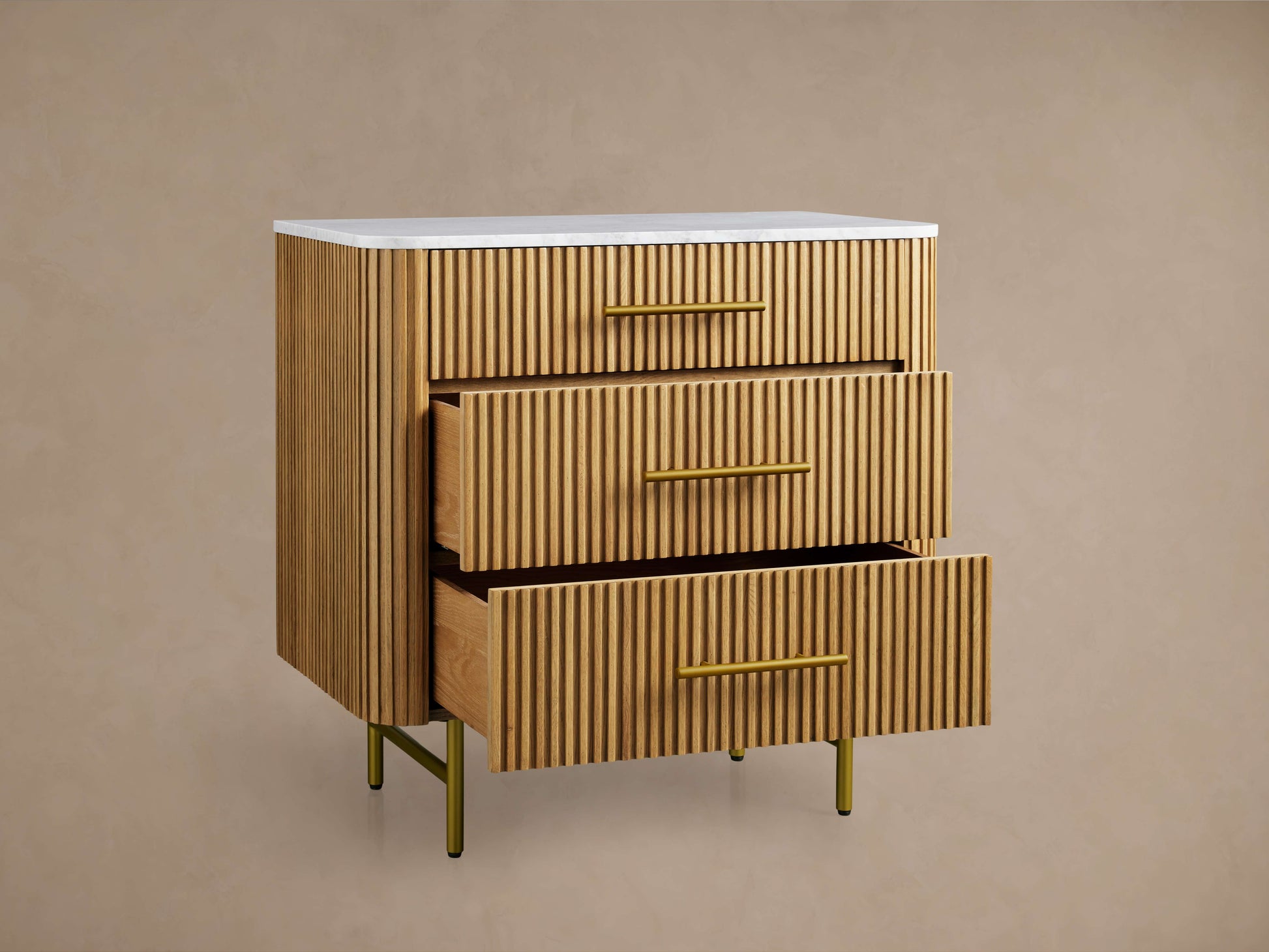 Finnley Three-Drawer Chest - King Lamps