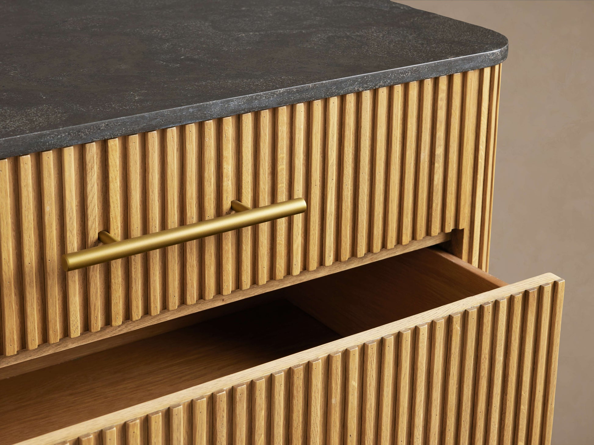 Finnley Three-Drawer Chest - King Lamps