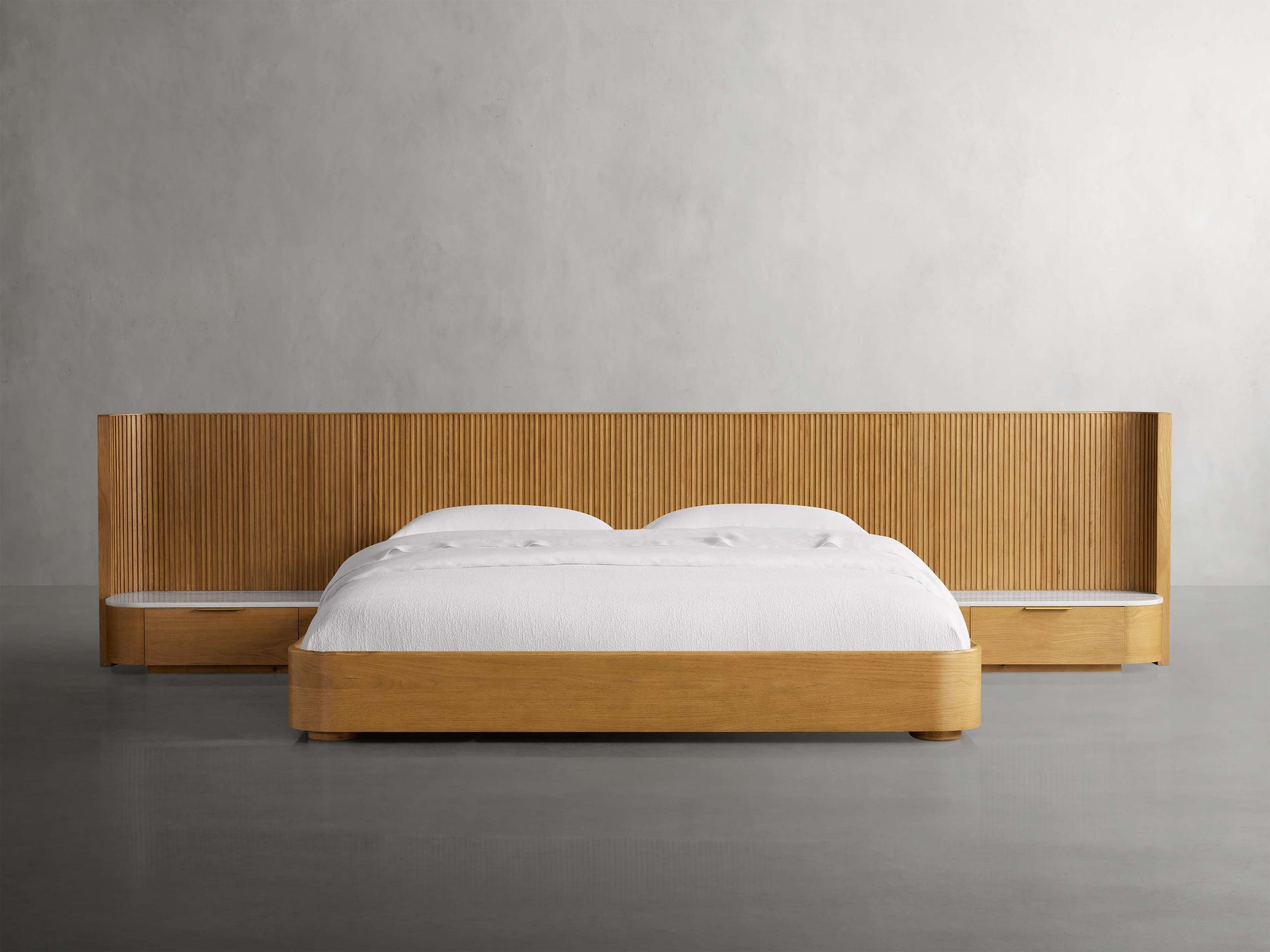 Finnley Extended Headboard Bed - King Lamps