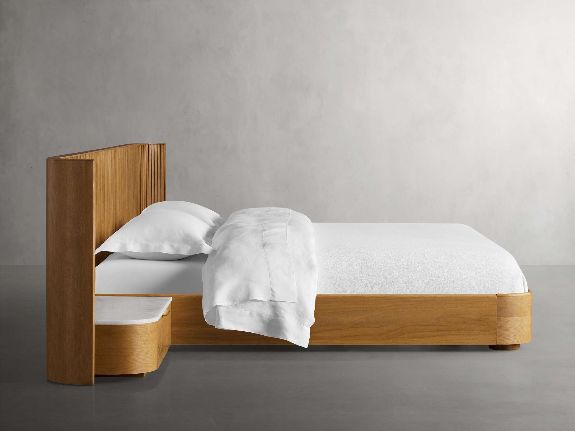 Finnley Extended Headboard Bed - King Lamps