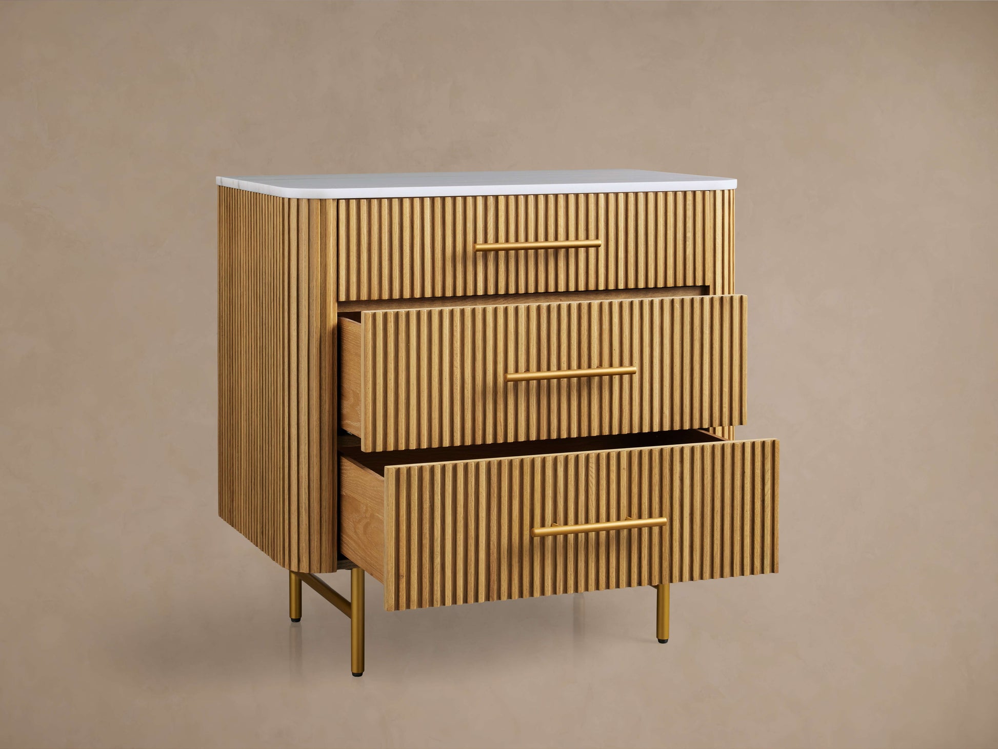 Finnley Three-Drawer Chest - King Lamps