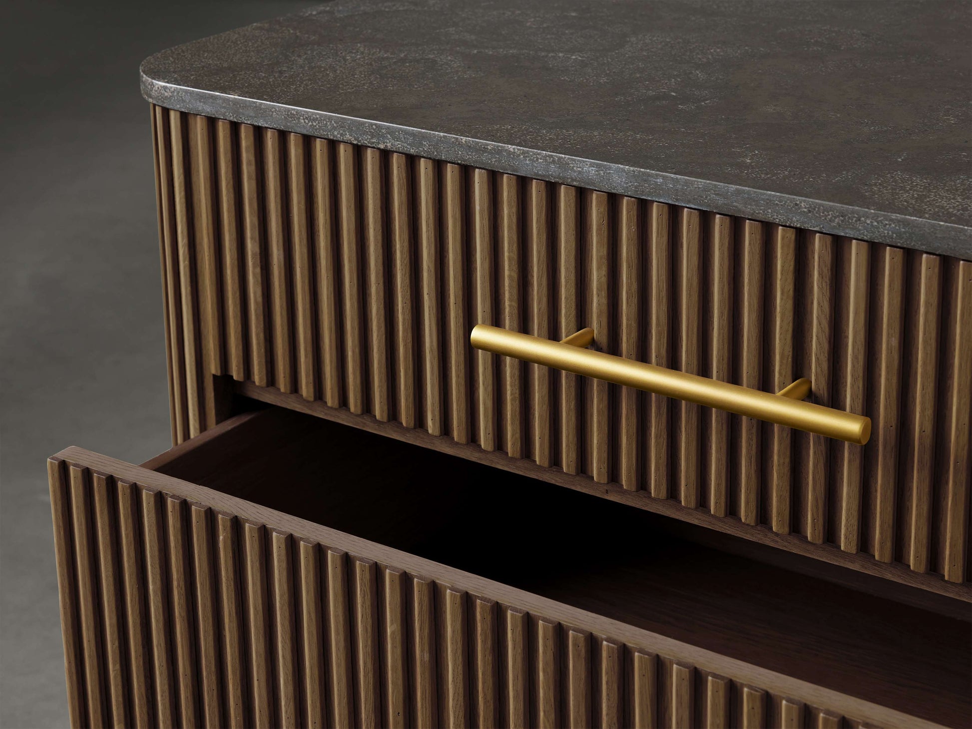 Finnley Three-Drawer Chest - King Lamps