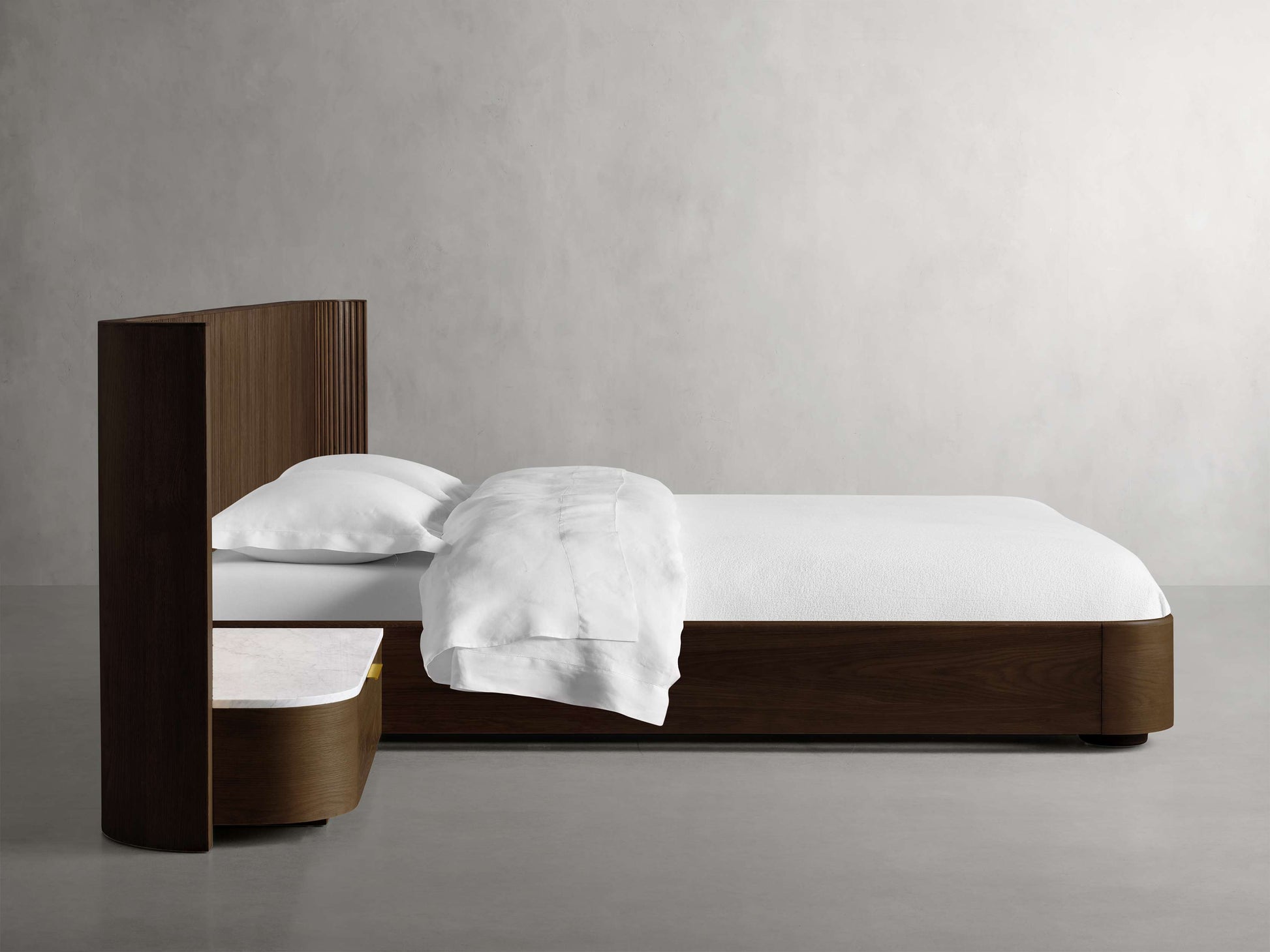 Finnley Extended Headboard Bed - King Lamps
