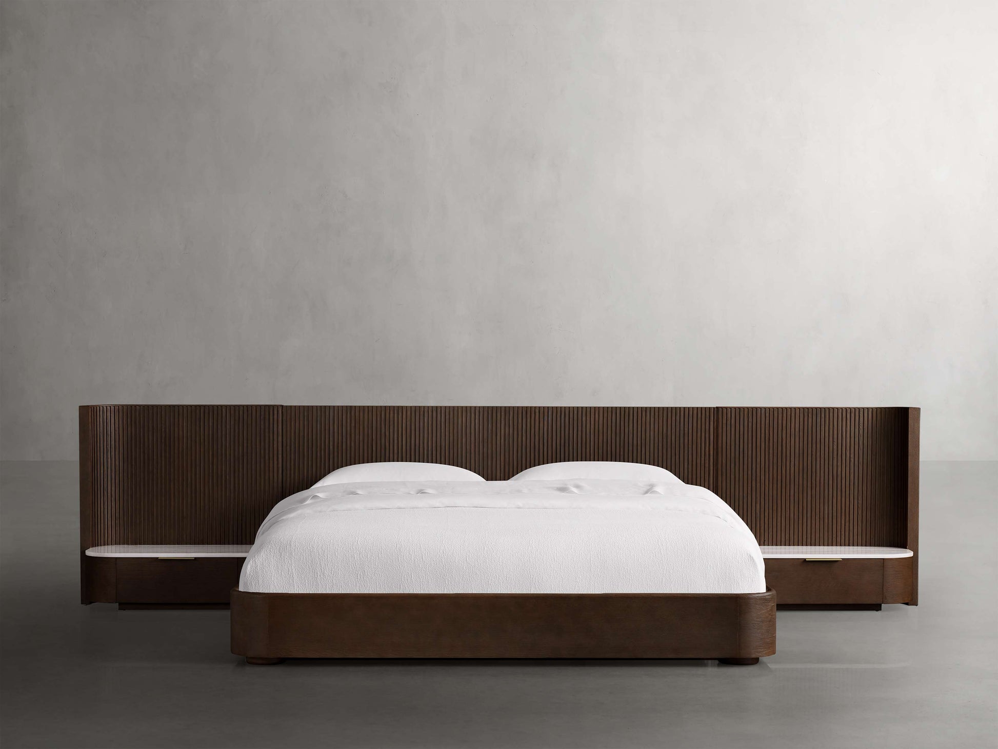 Finnley Extended Headboard Bed - King Lamps