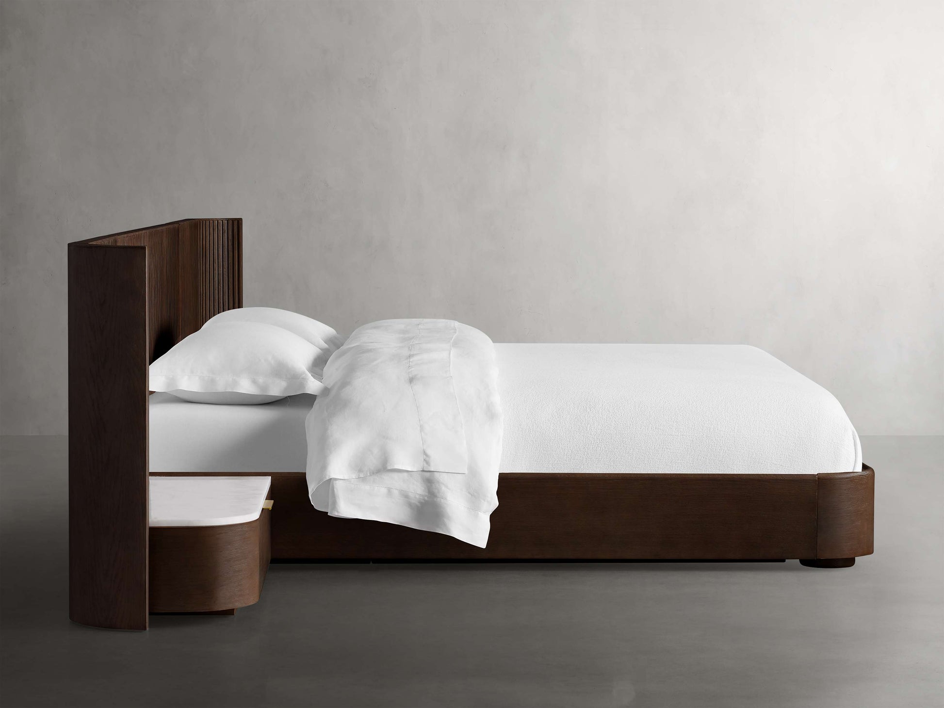 Finnley Extended Headboard Bed - King Lamps