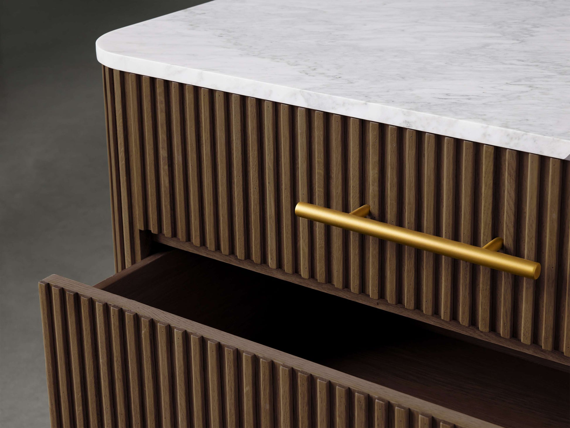 Finnley Three-Drawer Chest - King Lamps