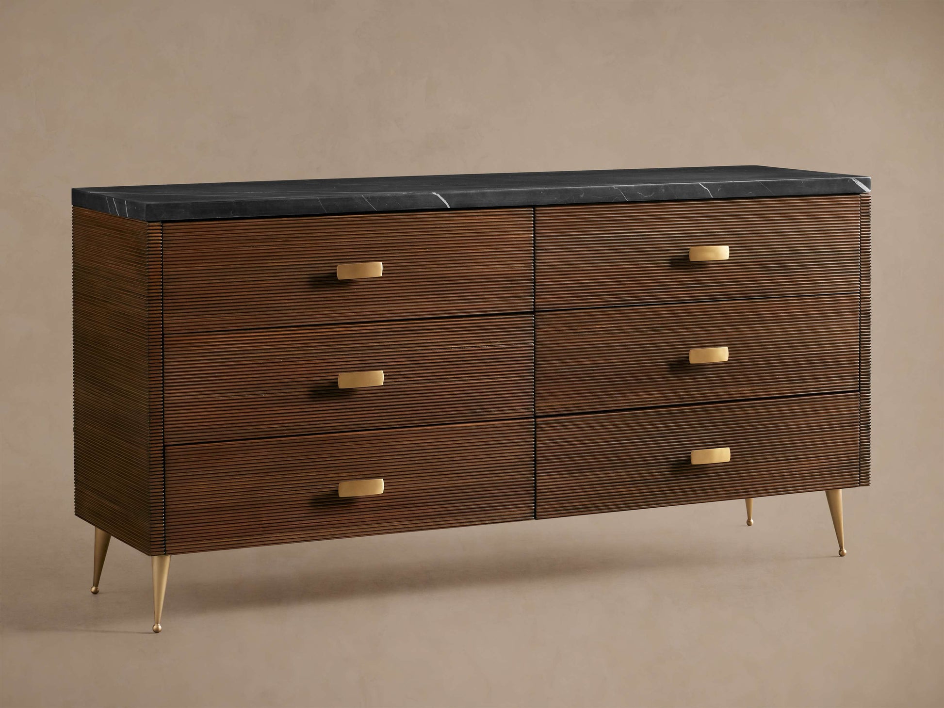 Giselle Six-Drawer Dresser - King Lamps