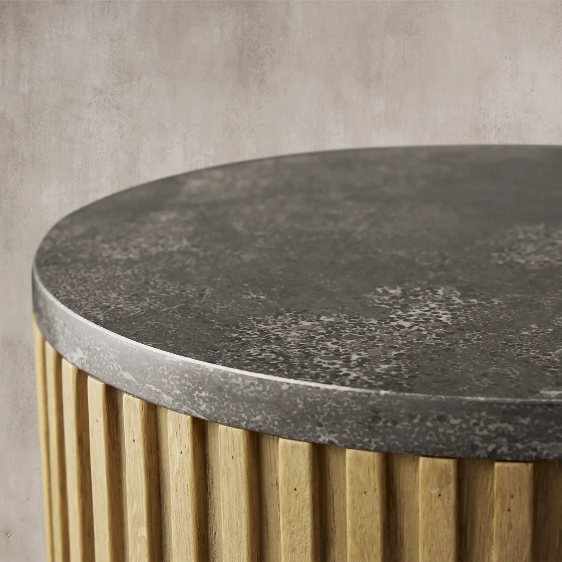 Finnley Pedestal
