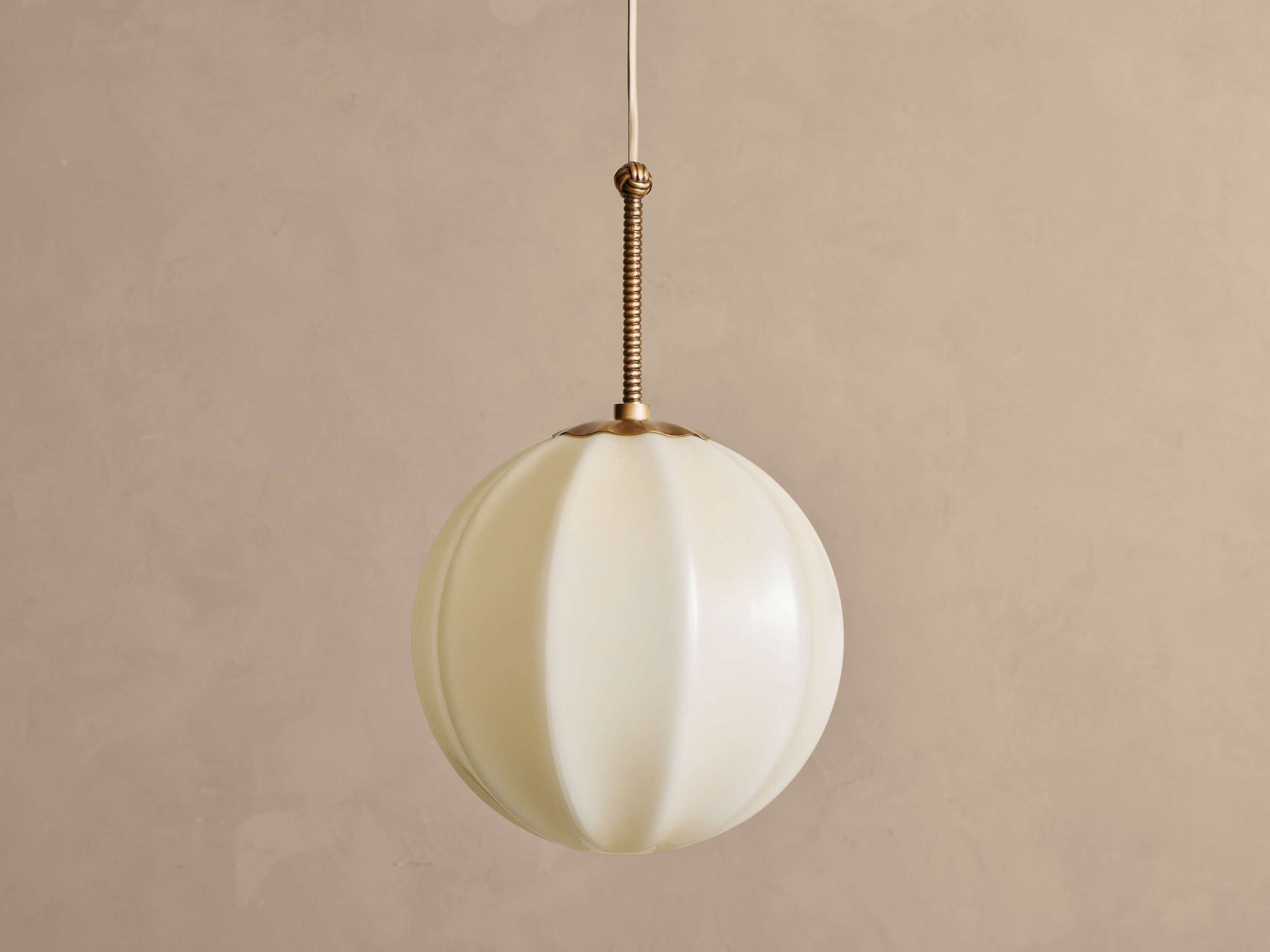 Agnes Pendant 12" 16" 20"D