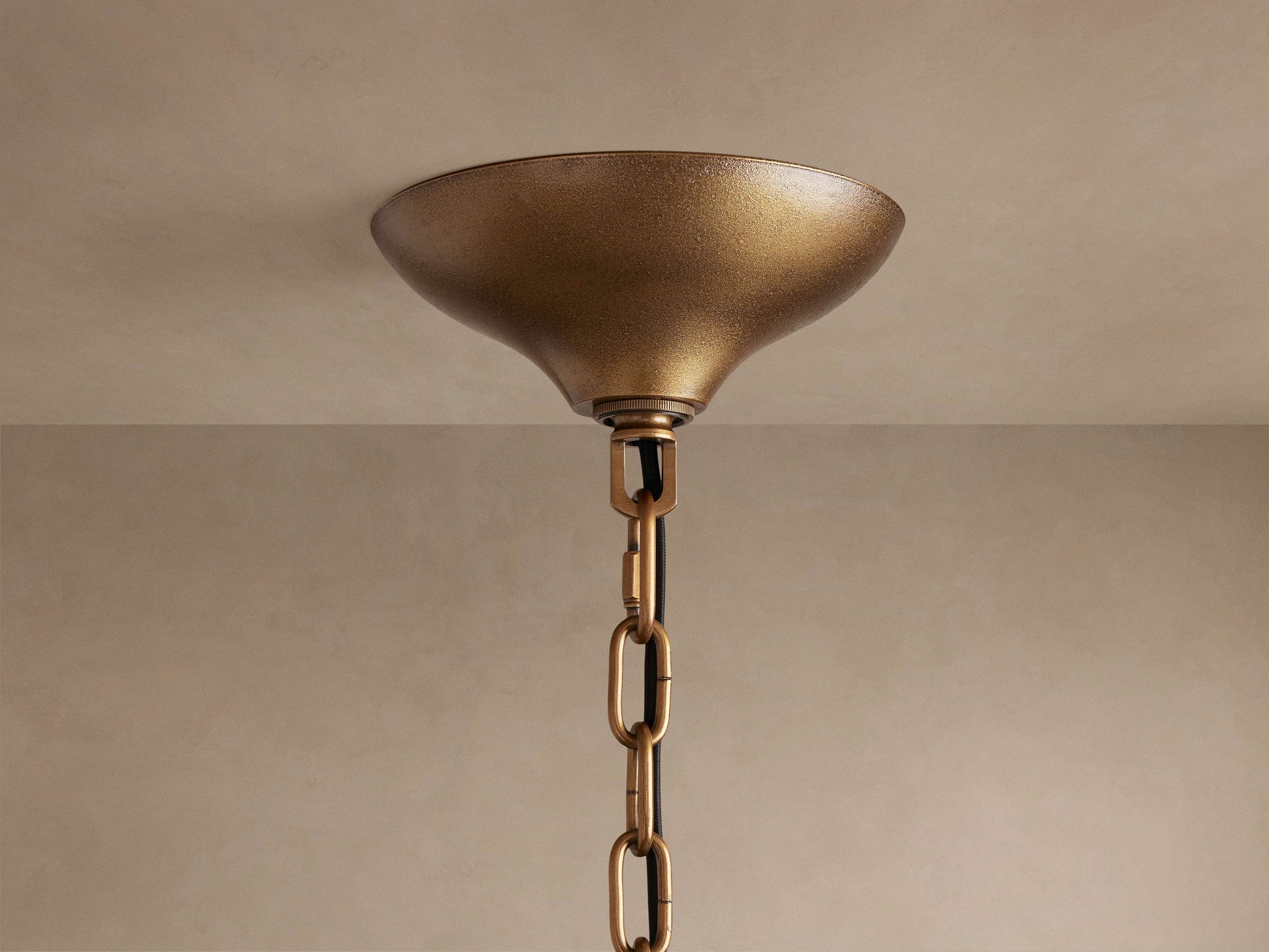 Neve Round Murano Glass Chandelier